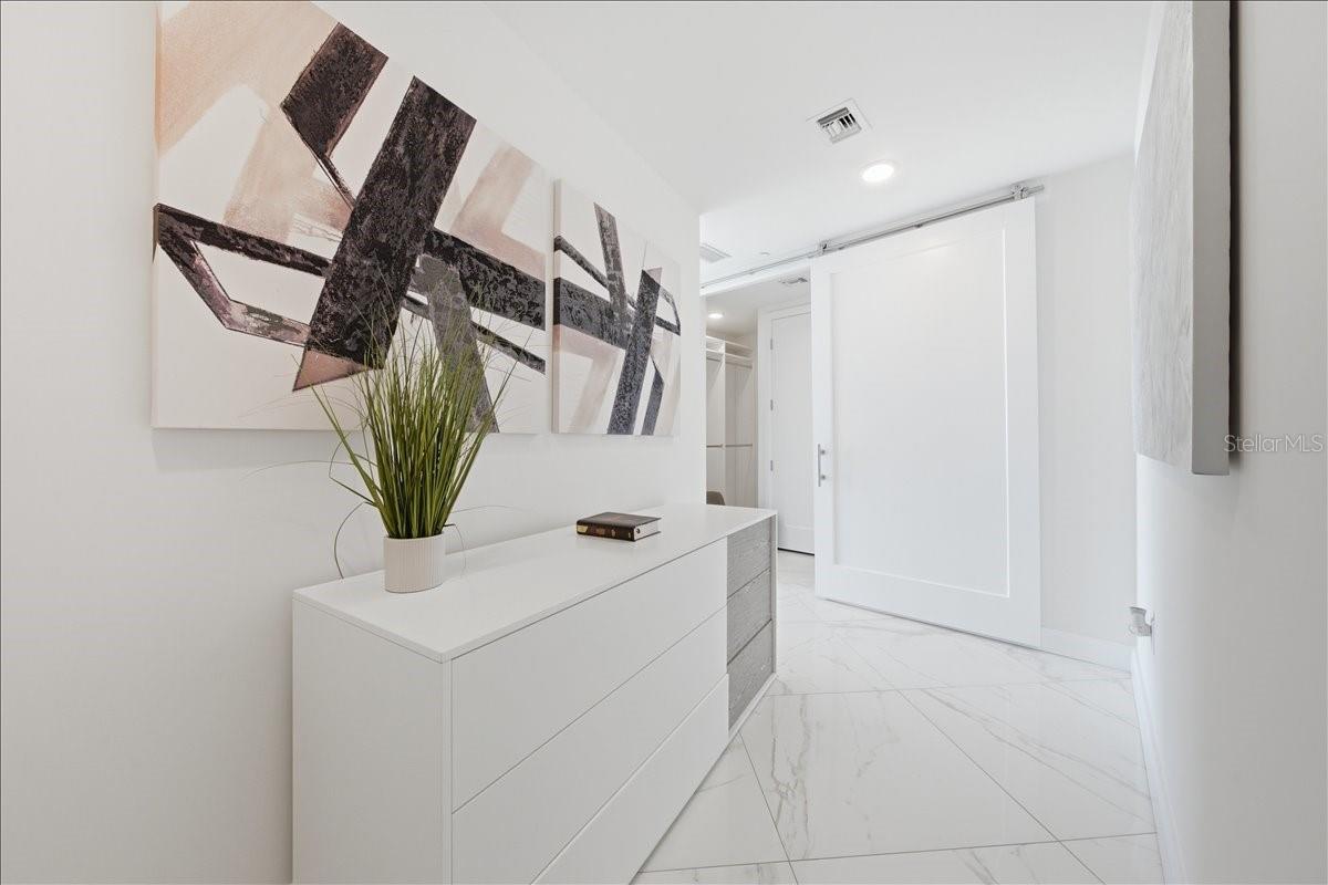 Exceptional hallway design