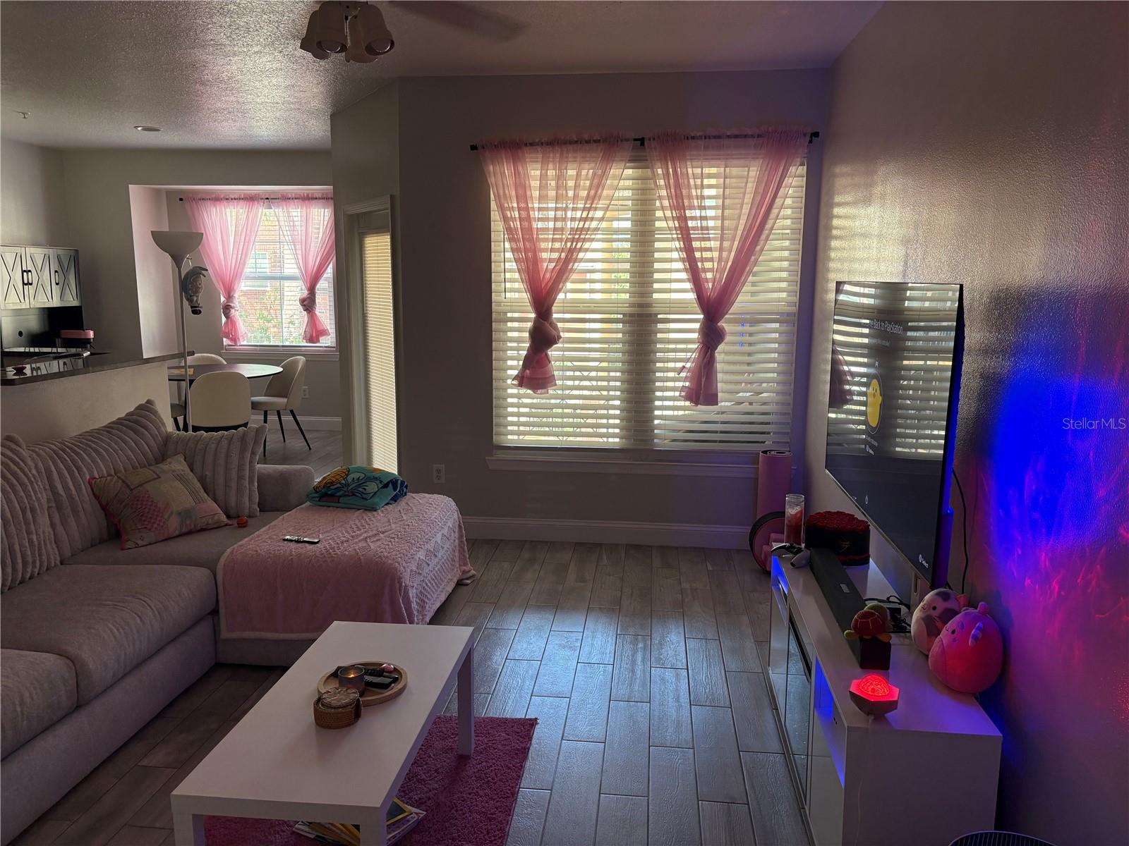 Living Rm