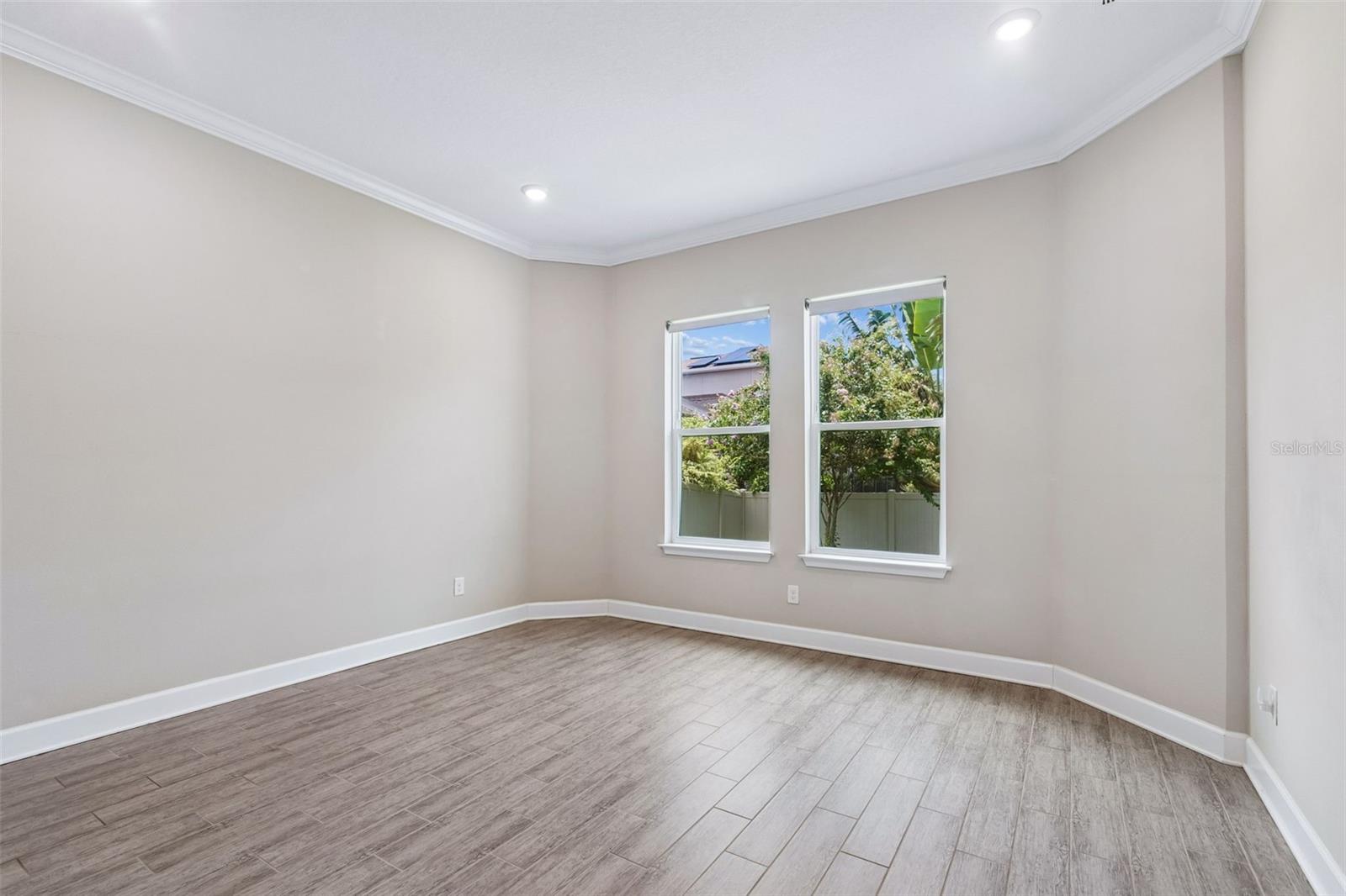1st Floor primary suite