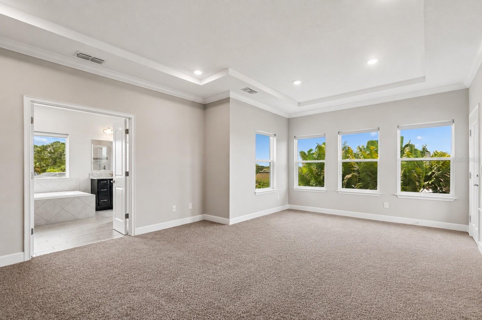 2nd Floor primary suite