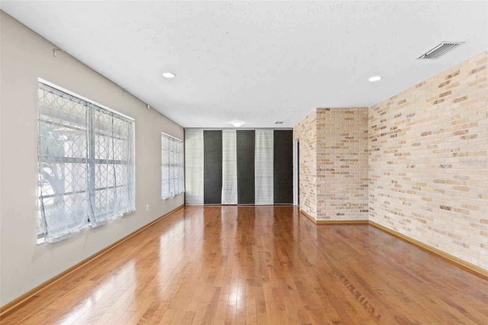 living/dining room
