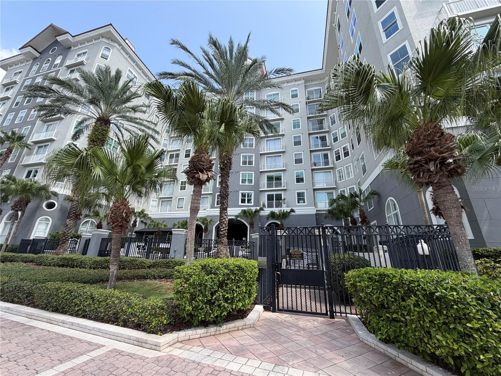 Entry to waterfront sidewalk