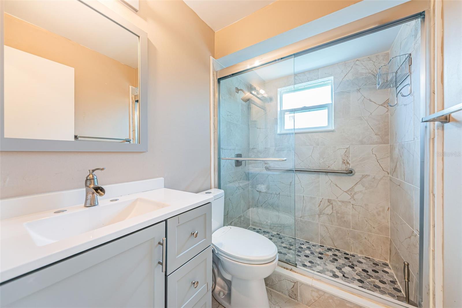 Guest bathroom with shower