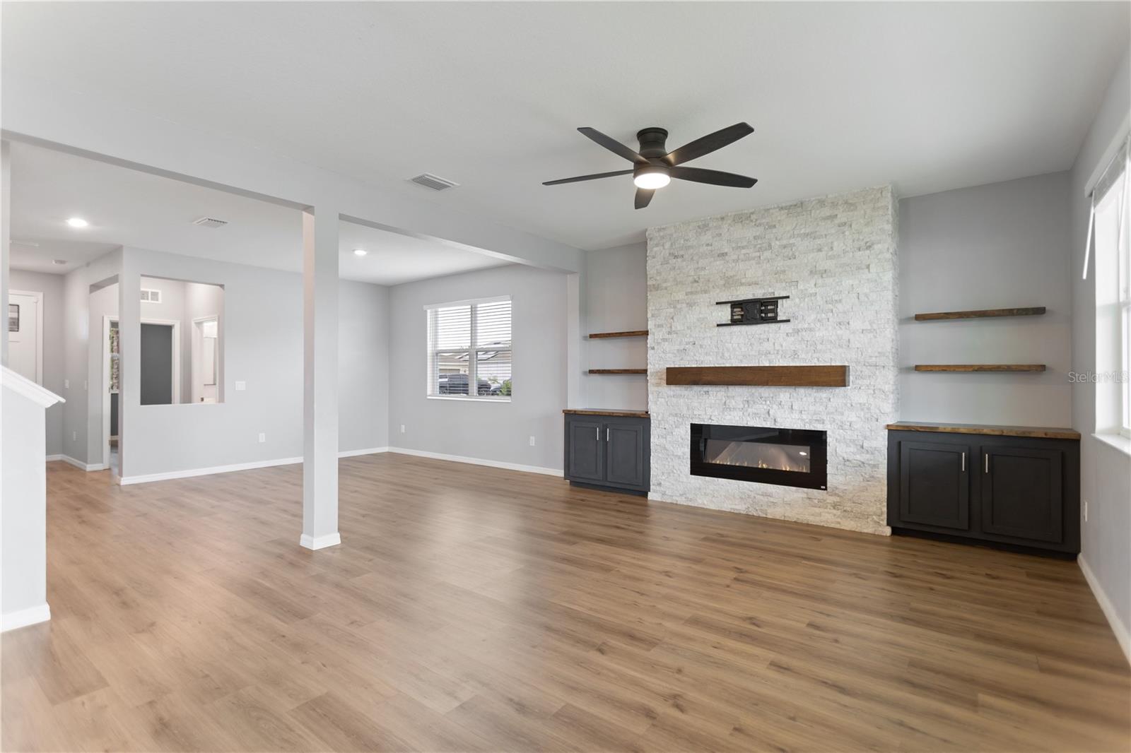 Family Room-Right