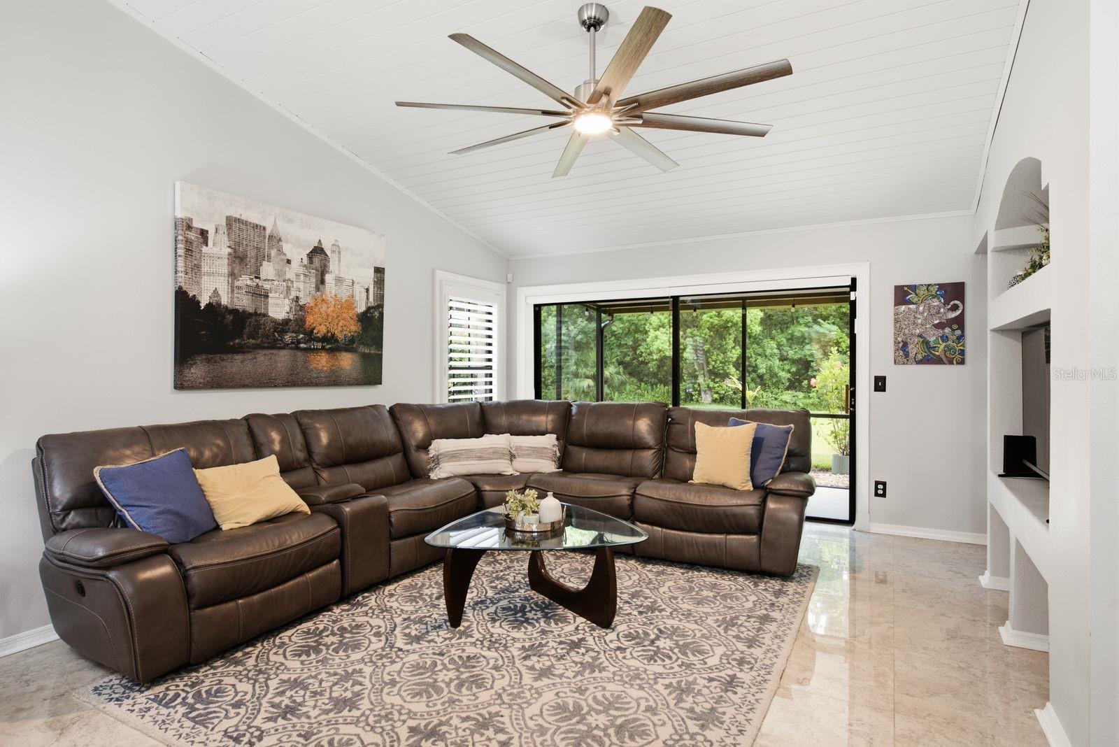 End unit allows for natural light