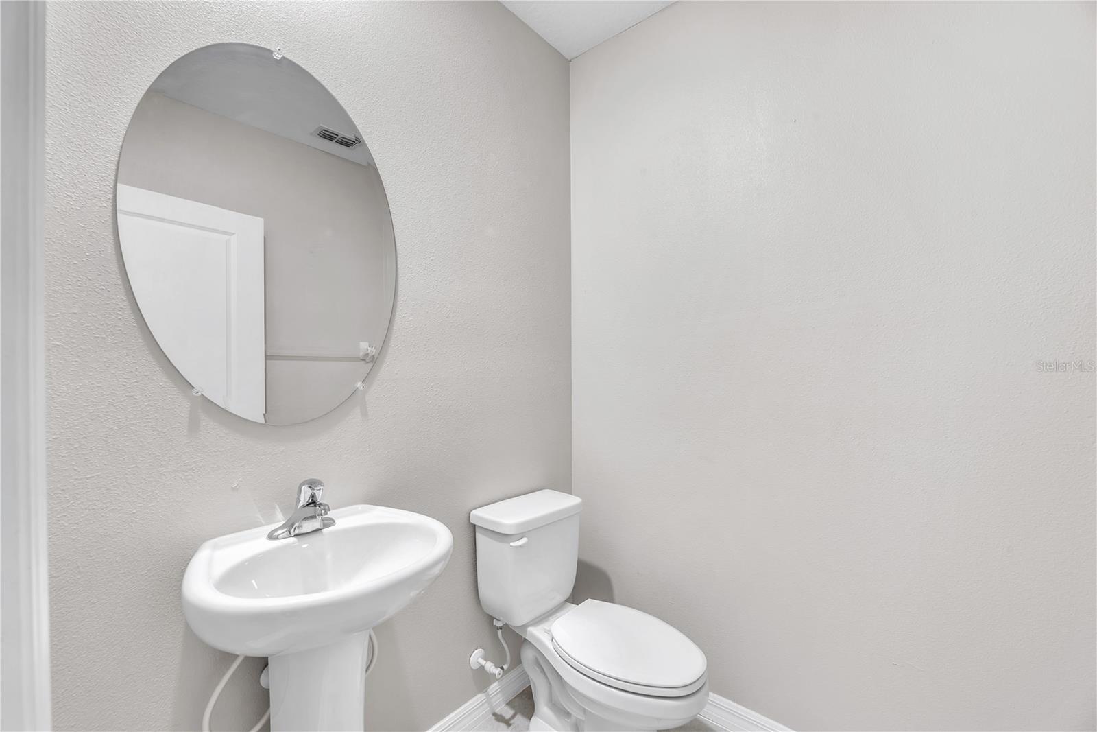 Convenient 1st Floor half bathroom.