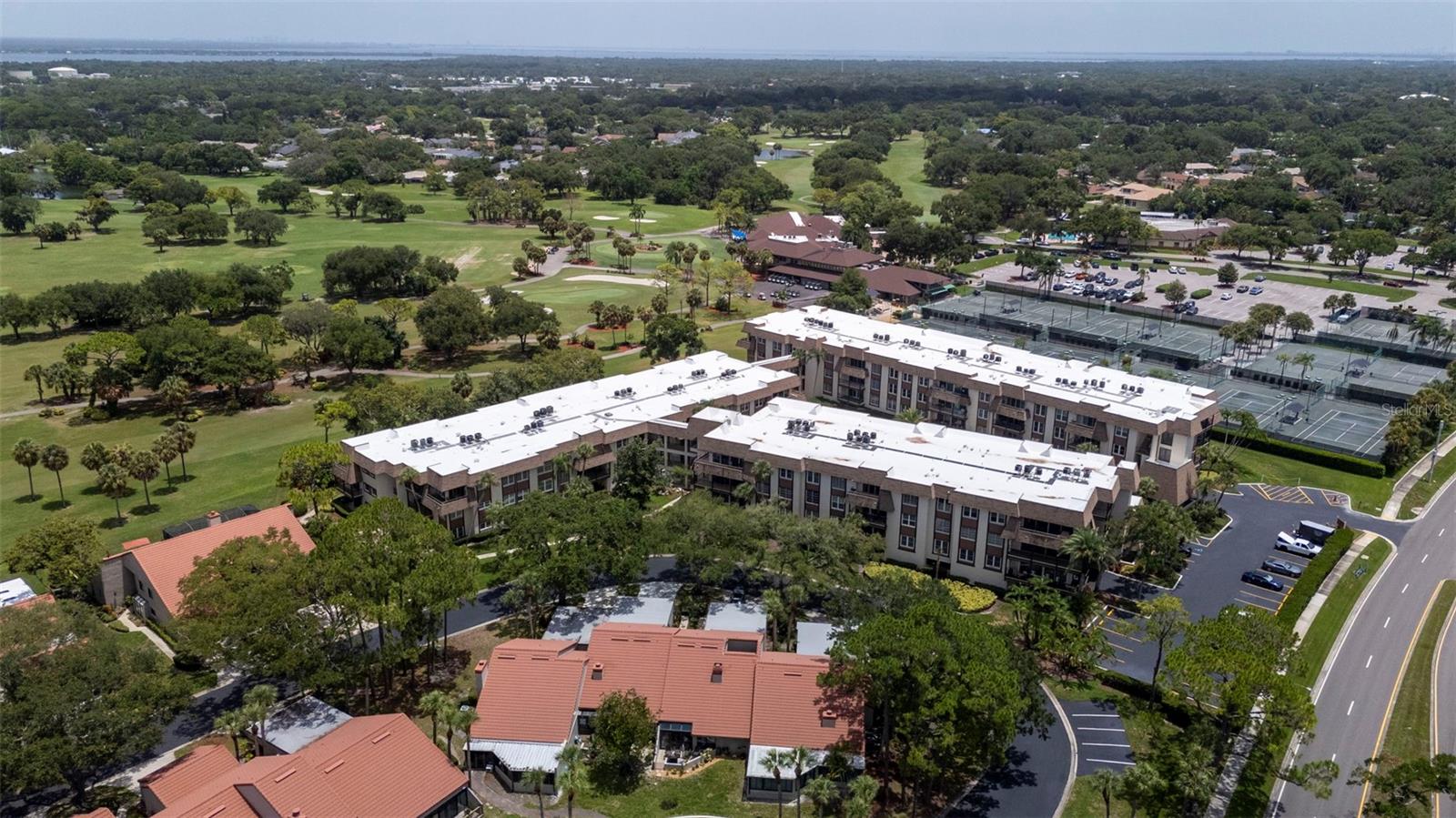 Area view of community neighboring the Country Side golf and CC