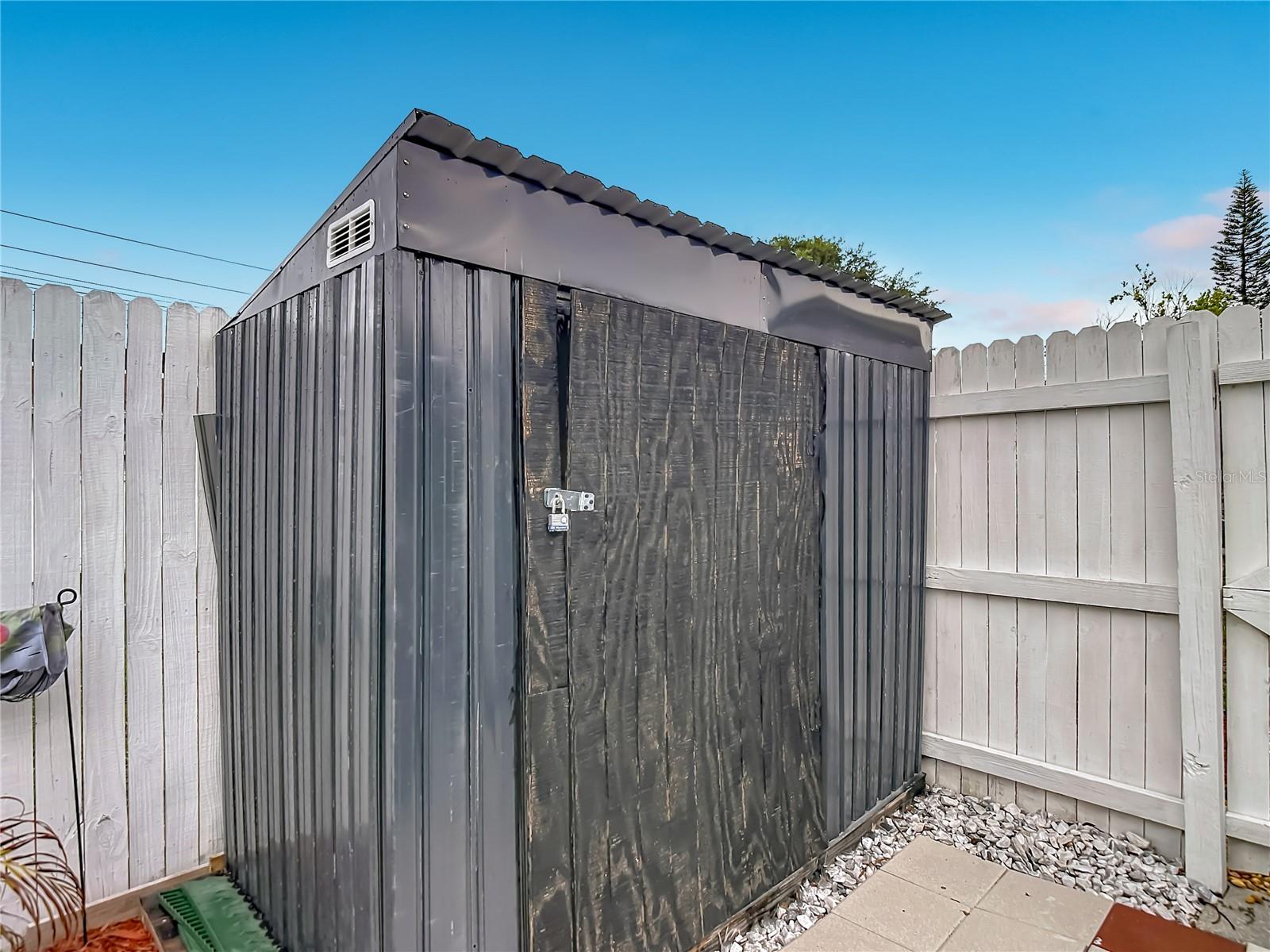 shed