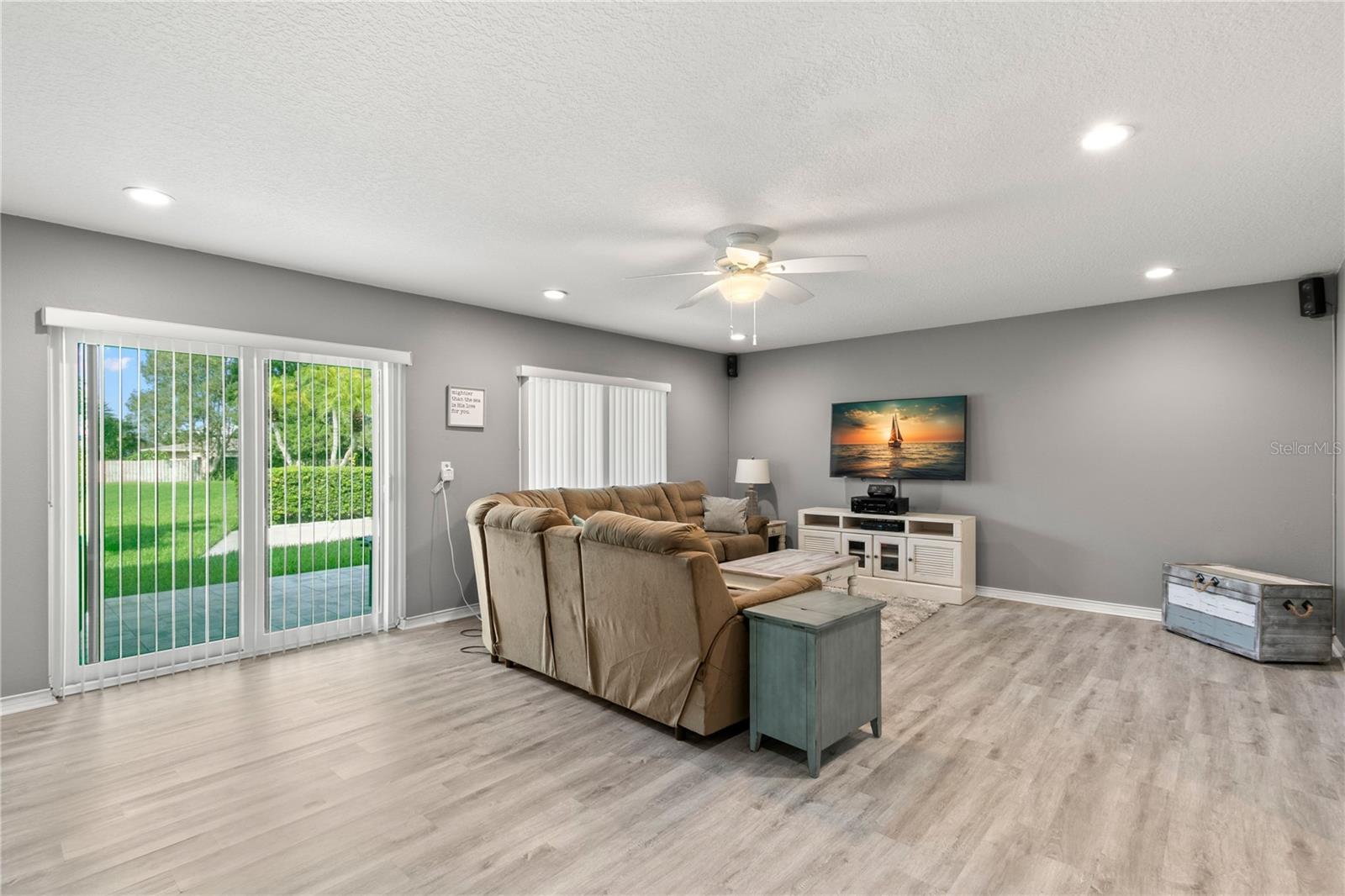 1st Level-MIL Suite/Den