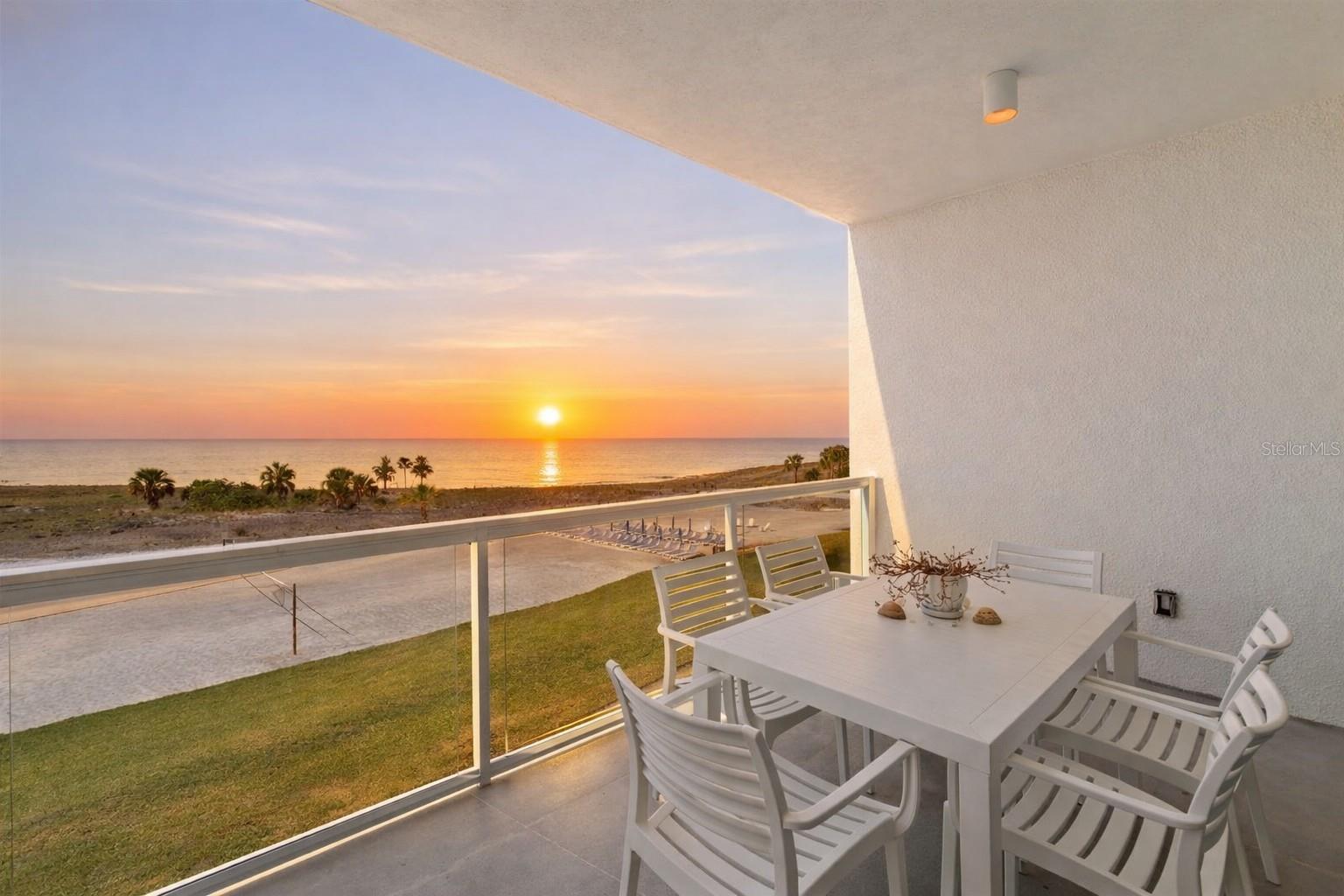 PERFECT BALCONY SETTING