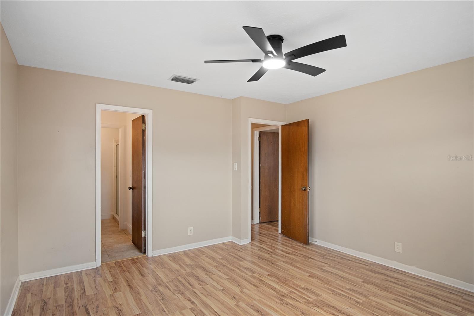 Primary Bedroom with en suite bathroom