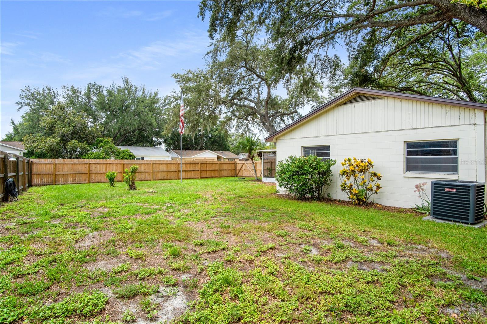 Oversized fully fenced backyard