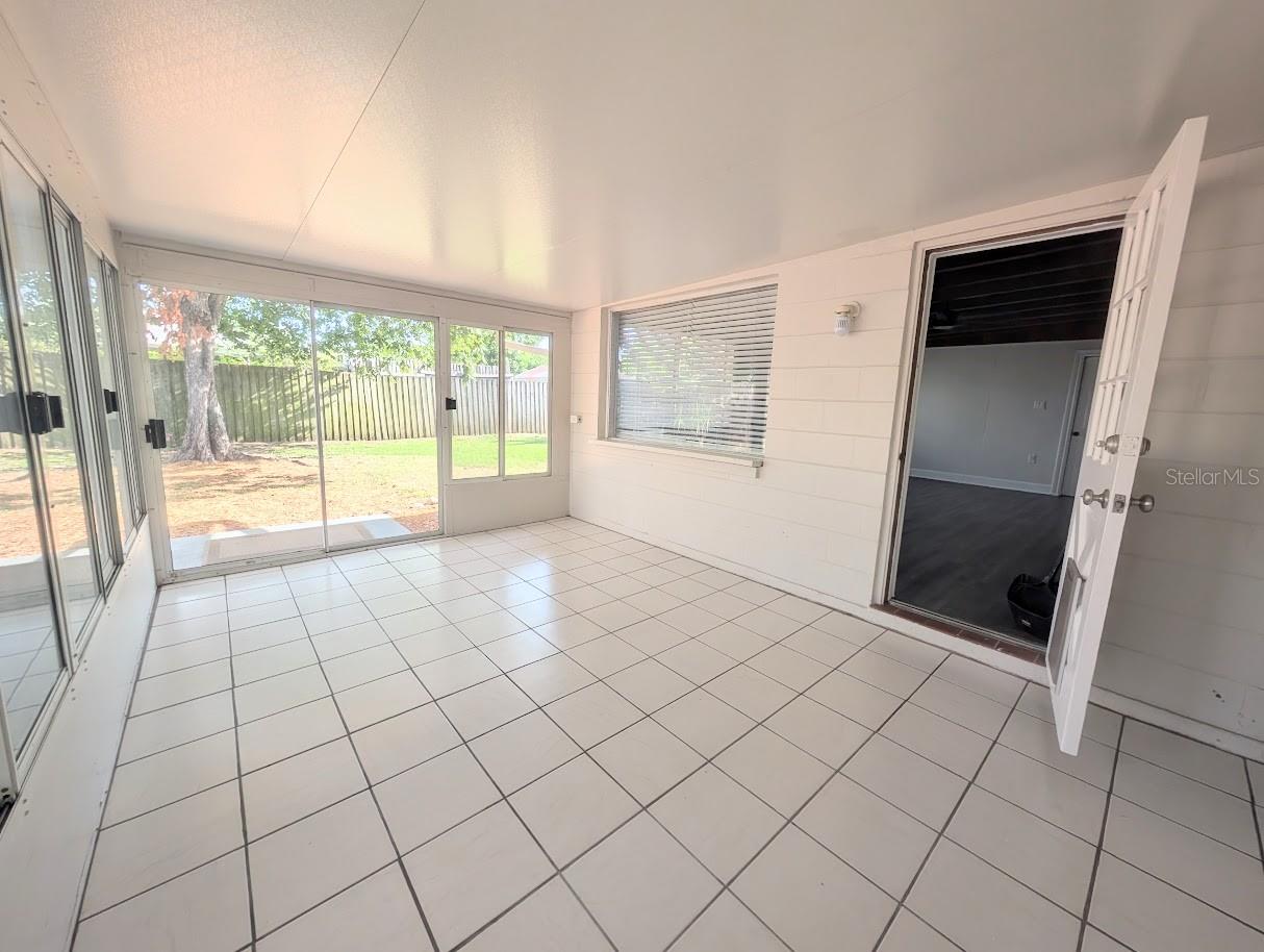 insulated sunroom
