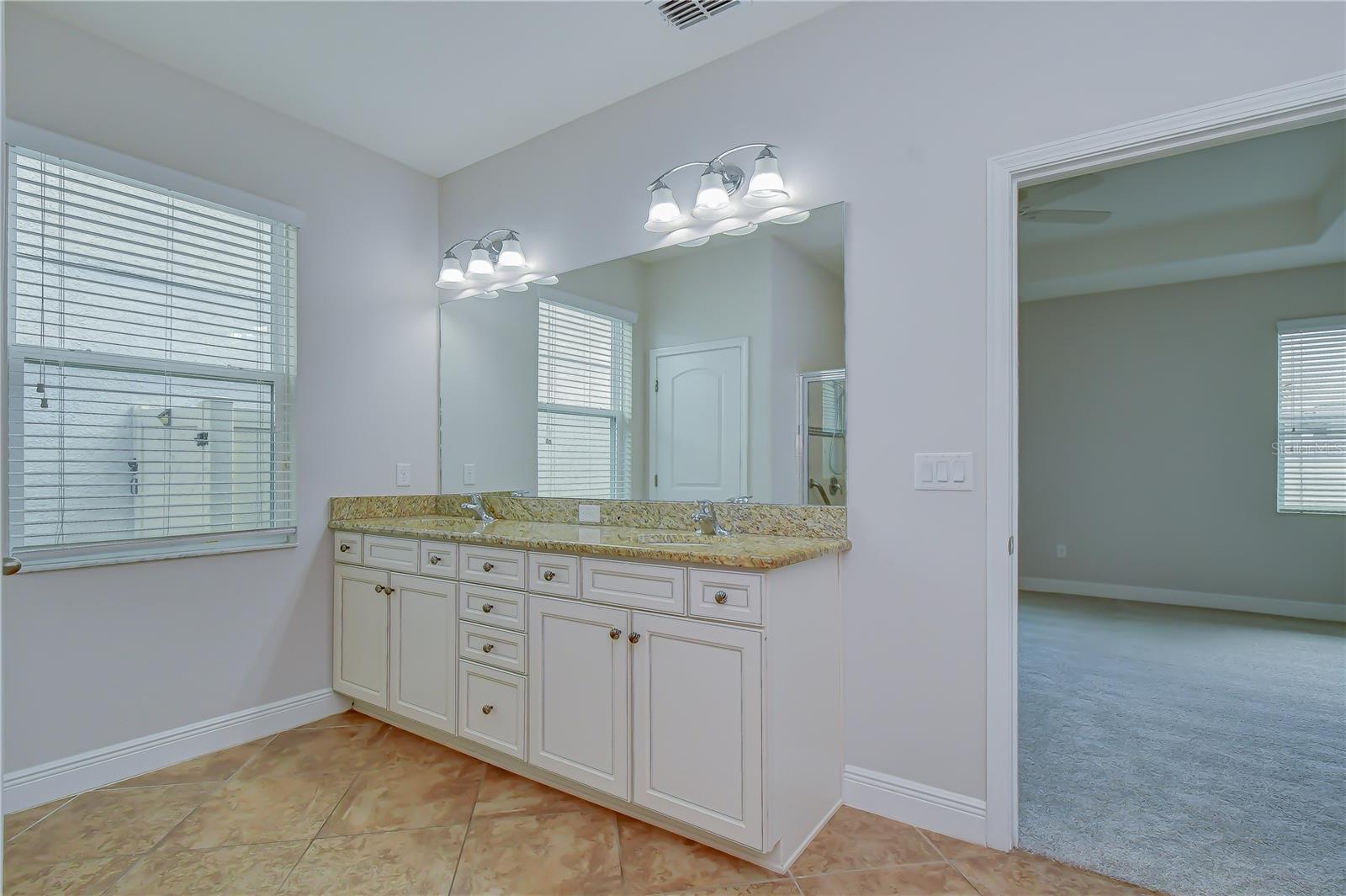 Dual sinks and plenty of storage space!