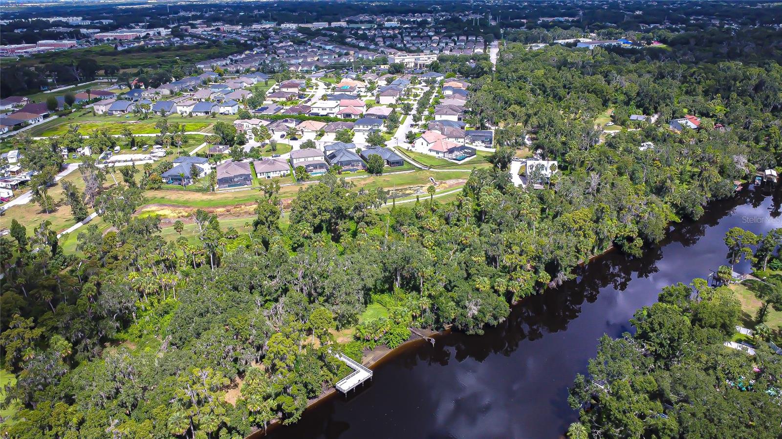 Convenient access to Downtown Tampa, I-4, I-75, and the Selmon Expressway.