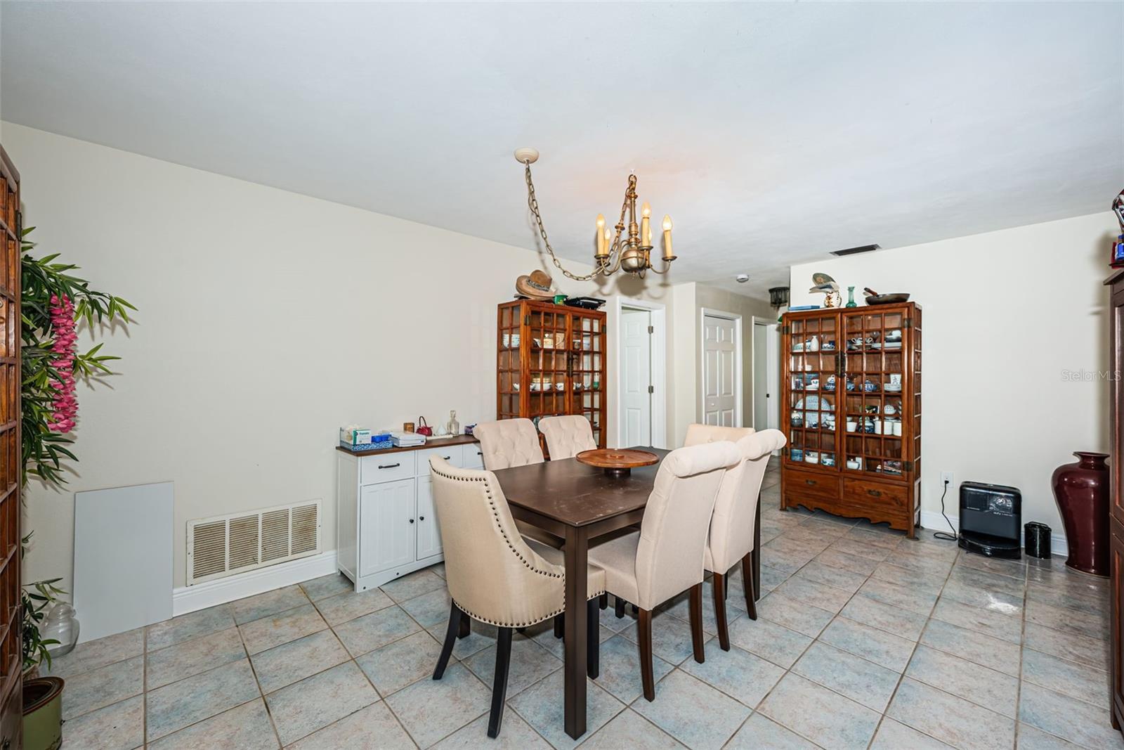 New dining room or could be a tv or sitting room