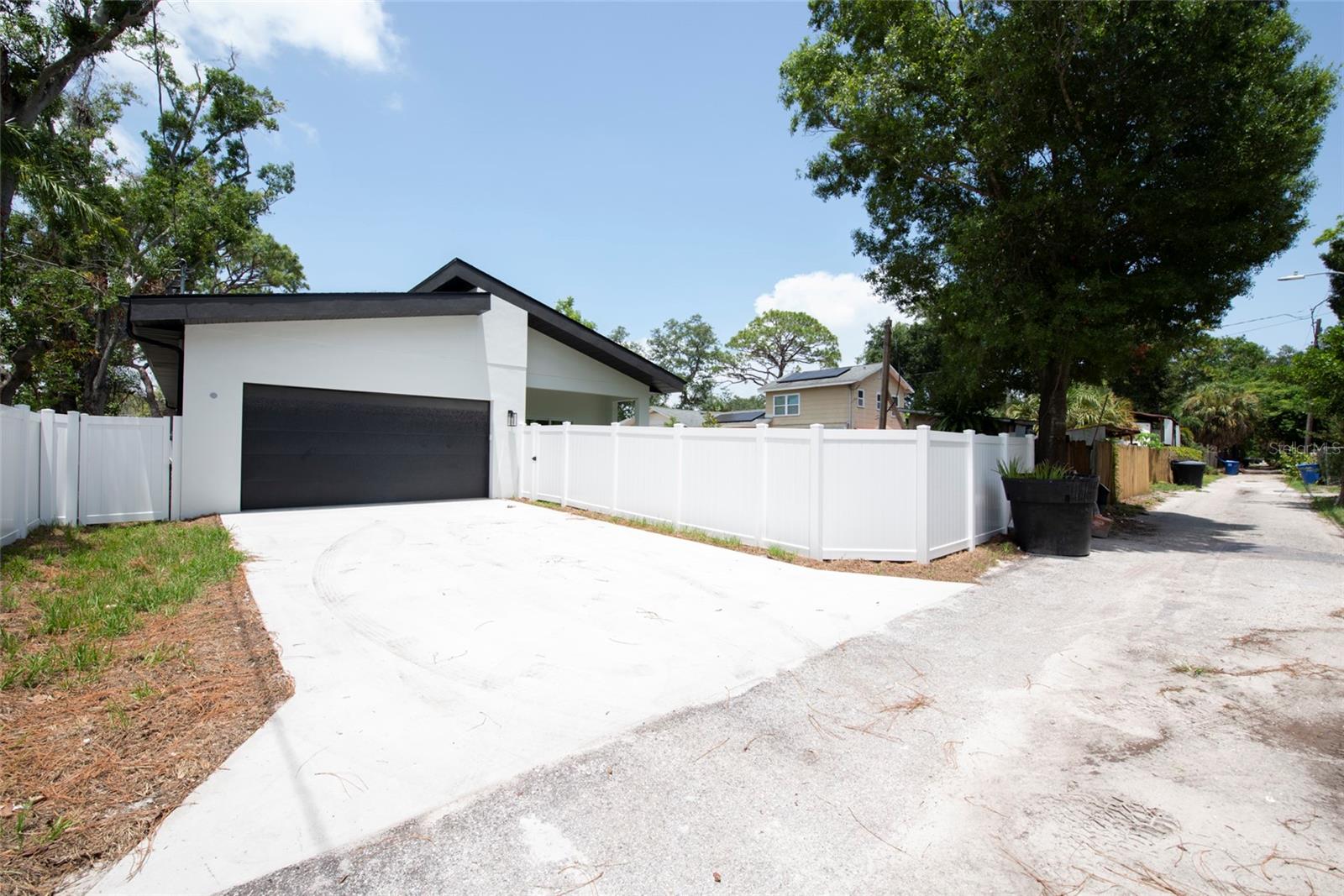 Rear Entry Garage