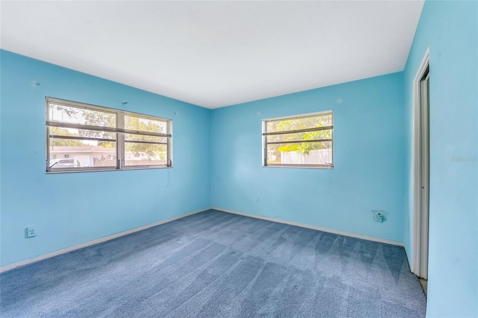 Entering Front bedroom (2)