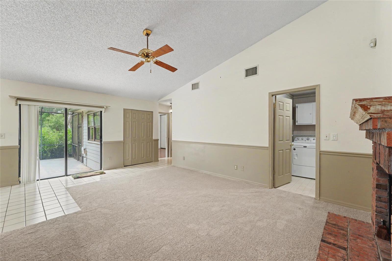 Vaulted Ceilings!