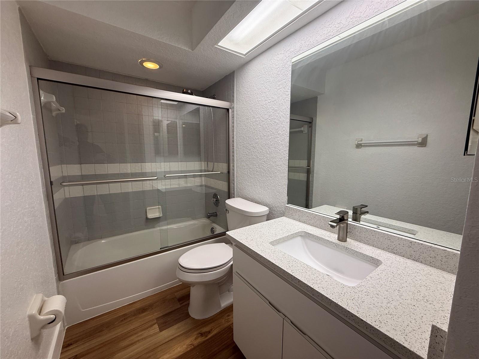 Upgraded hall bath