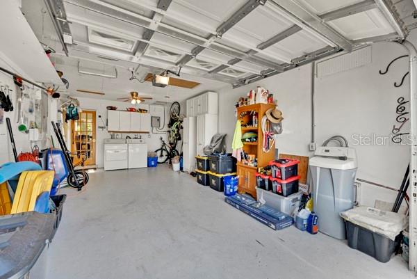 GARAGE SPACE WITH LOTS OF ROOM