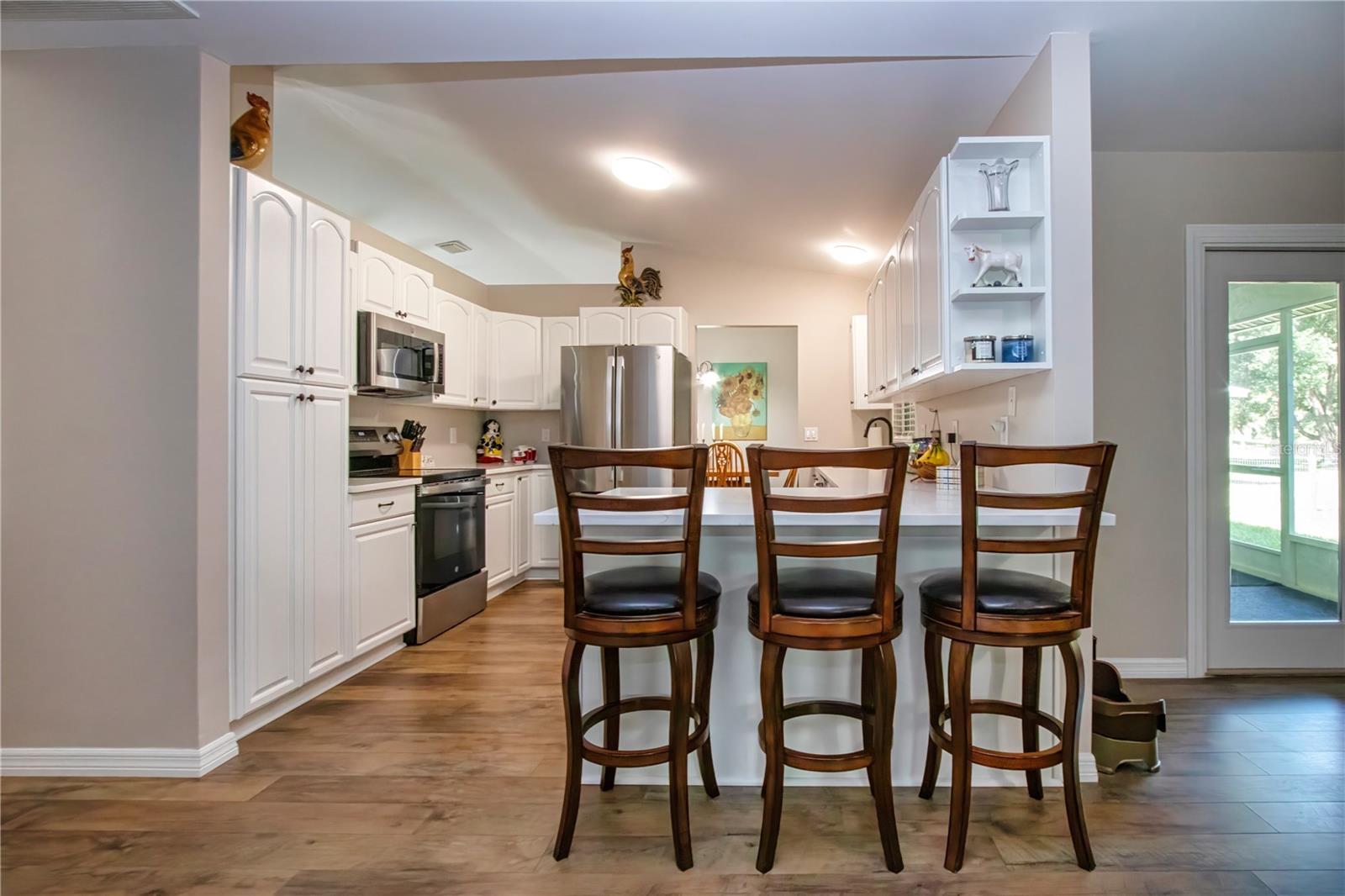 Open kitchen with breakfast bar