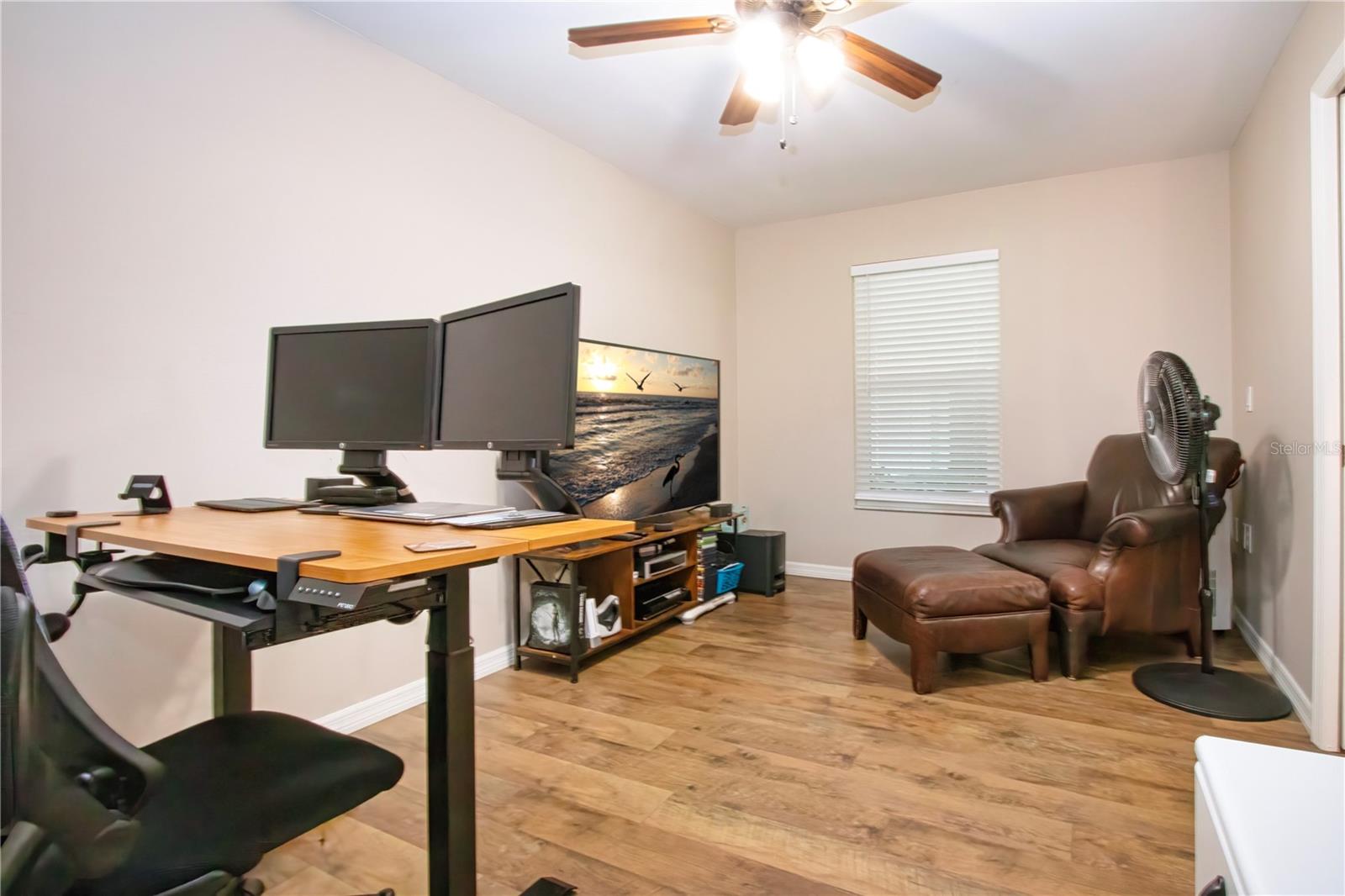 Peivate office in owners suite
