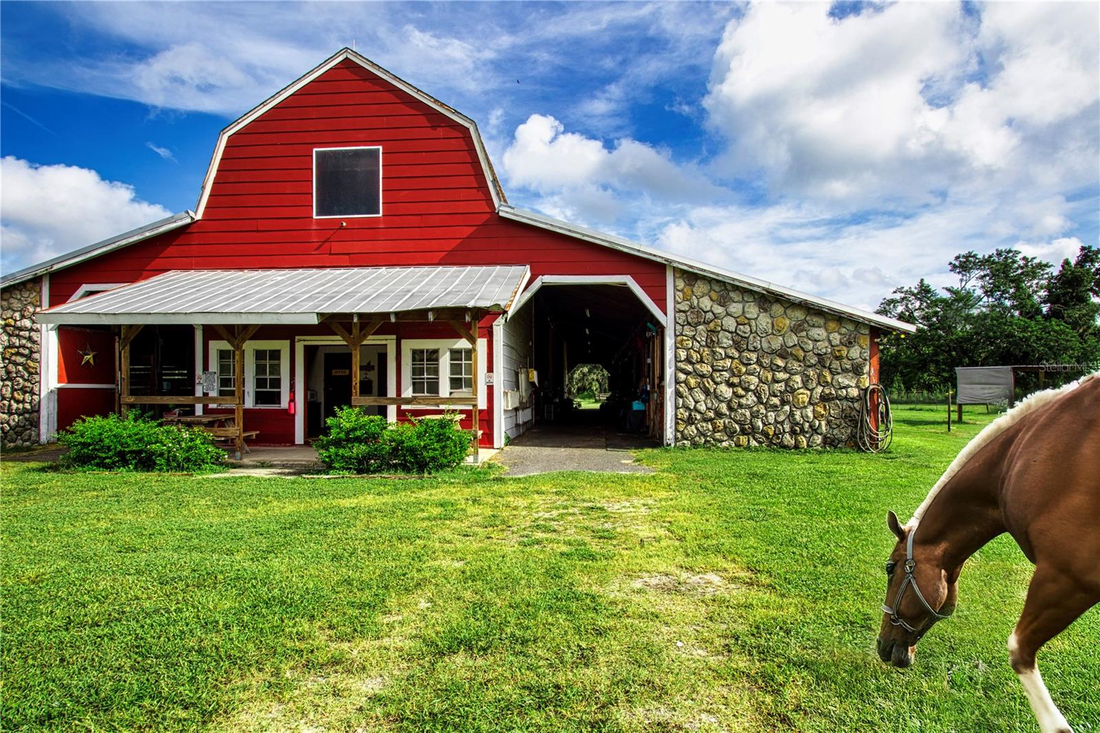 Sundance Stables barn