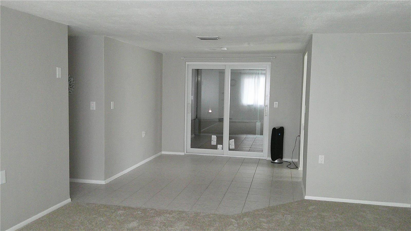 Dining rm