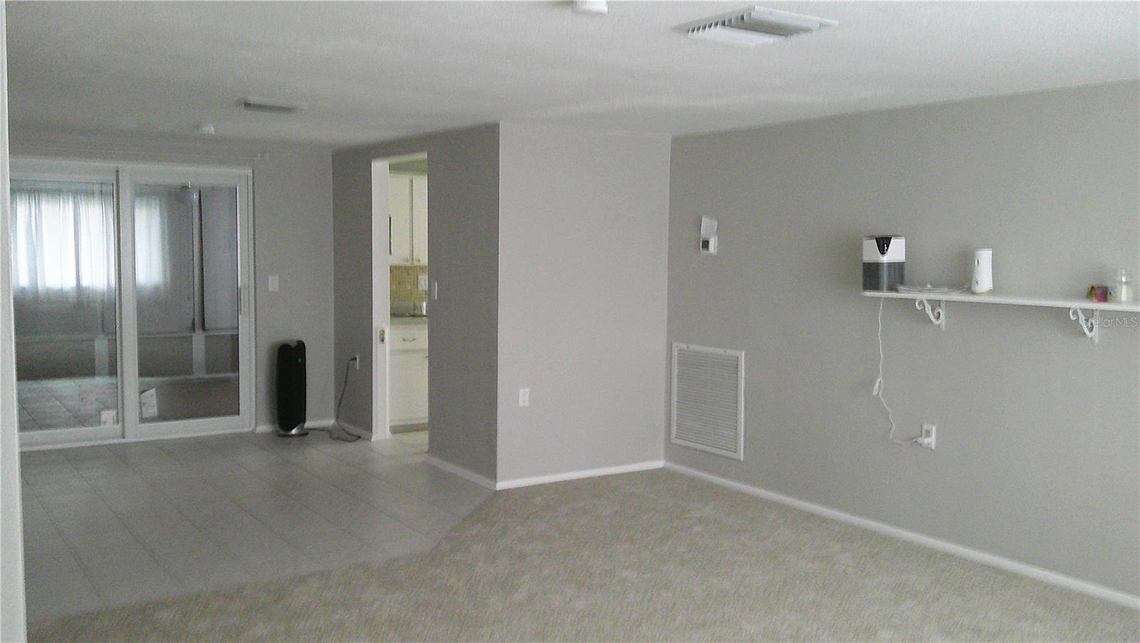 living /dining rm