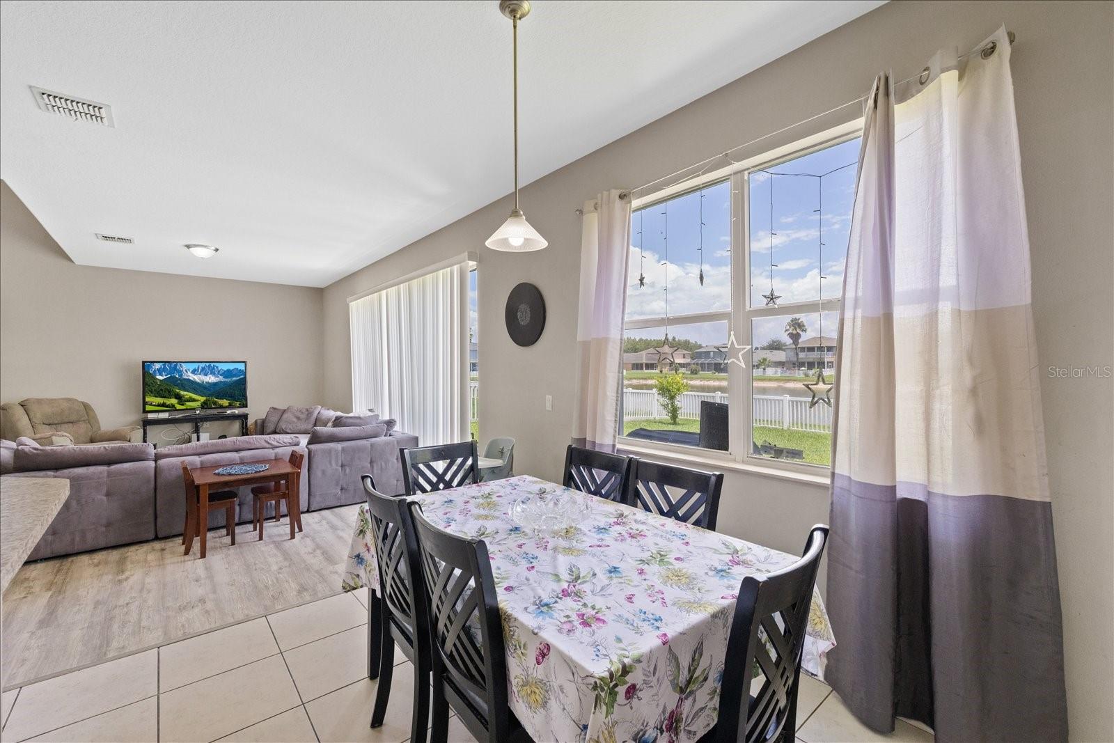 Breakfast area