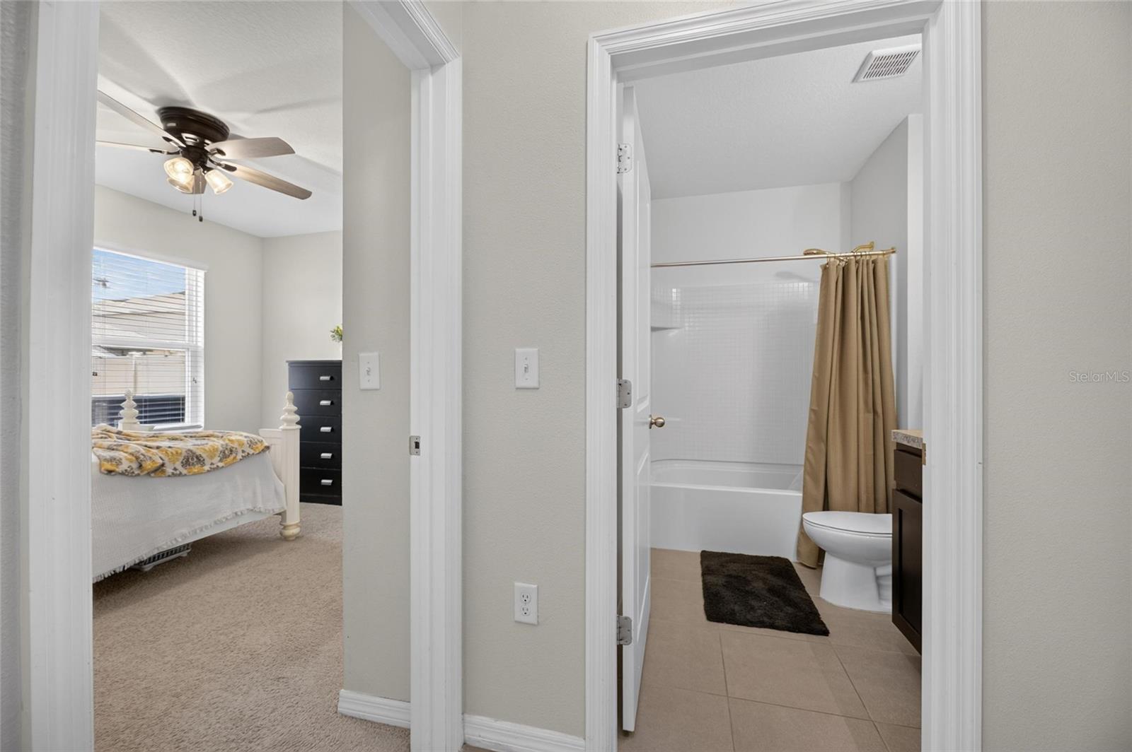 1st Floor Bedroom/Bathroom