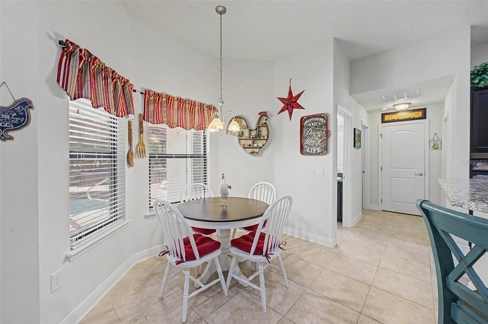 Eat-In Kitchen Space