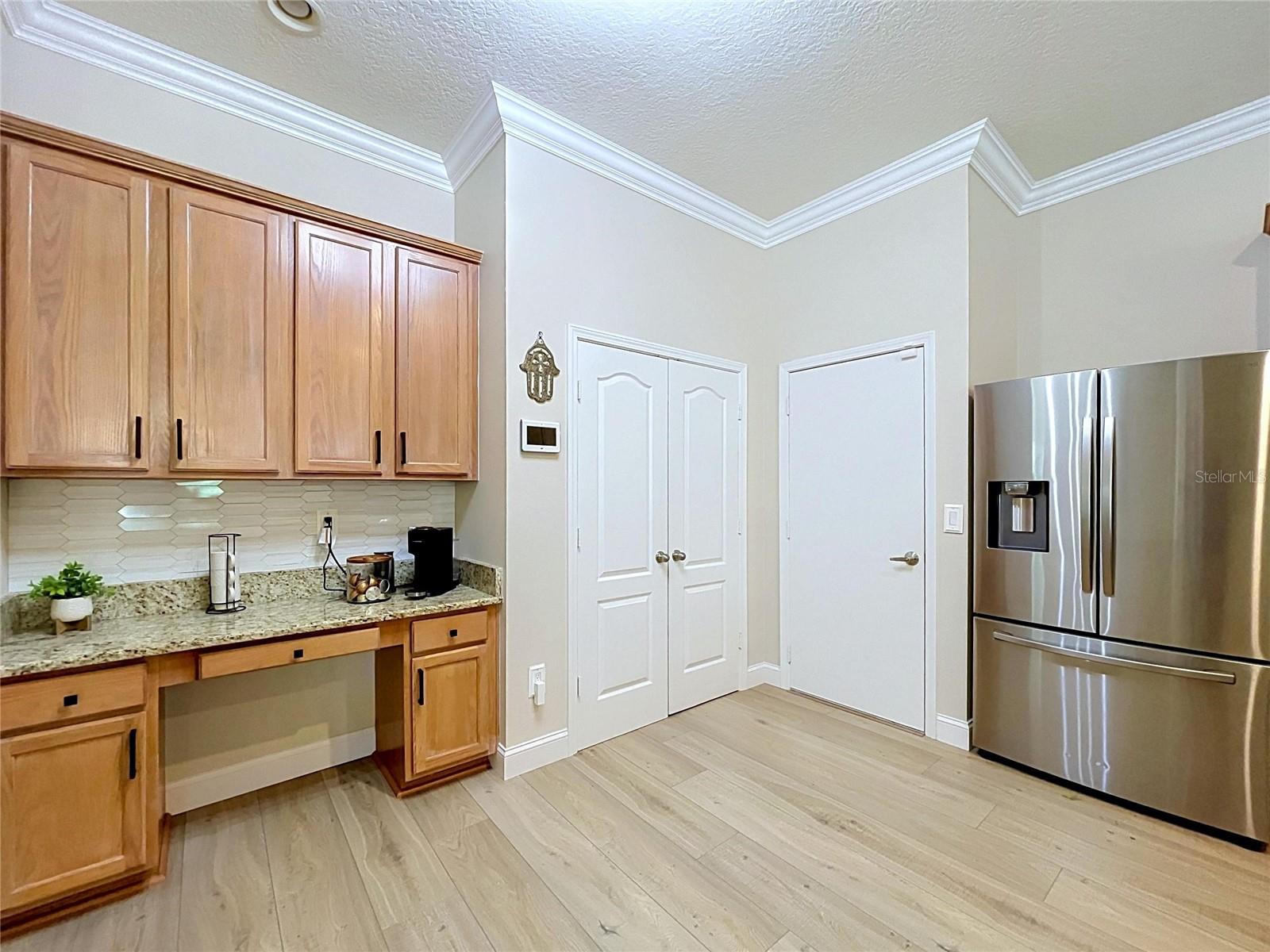 TB8528503