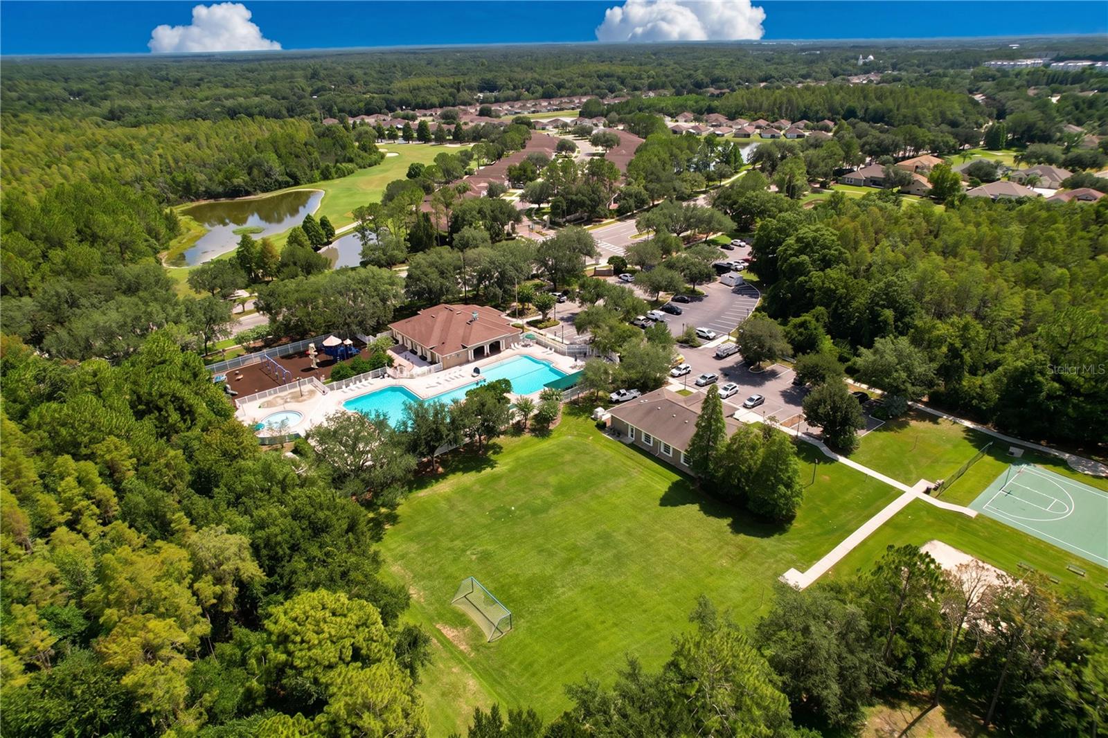 TB8528503