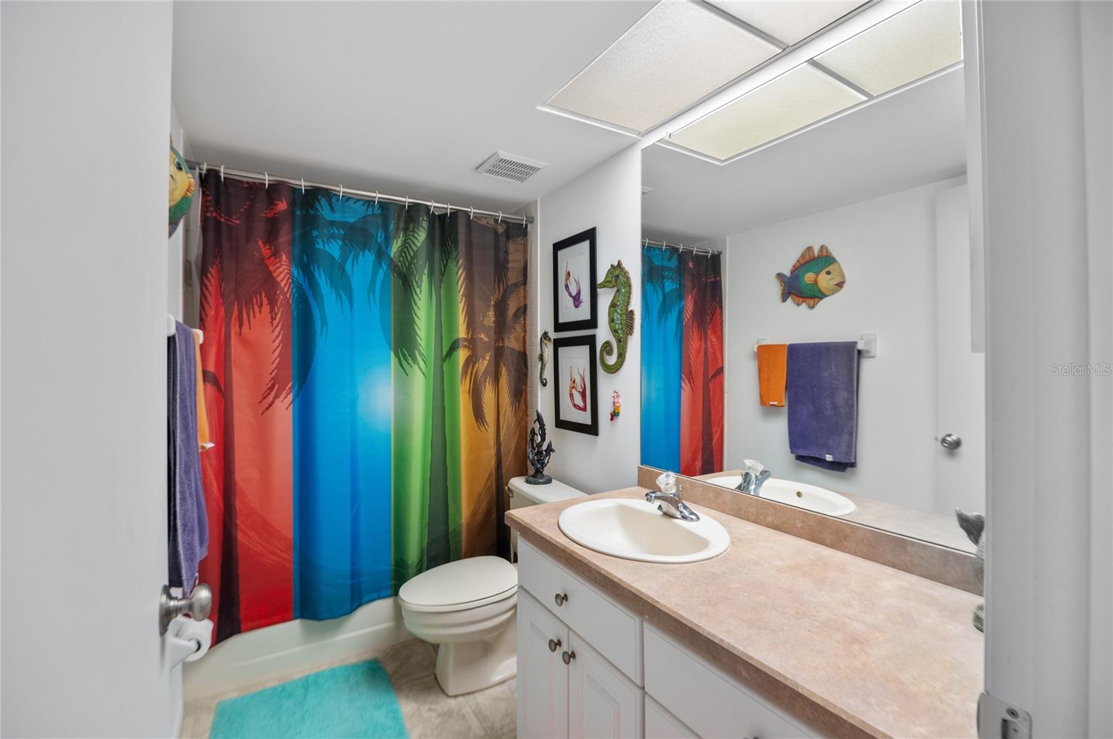 Bathroom with shower/tubcombo