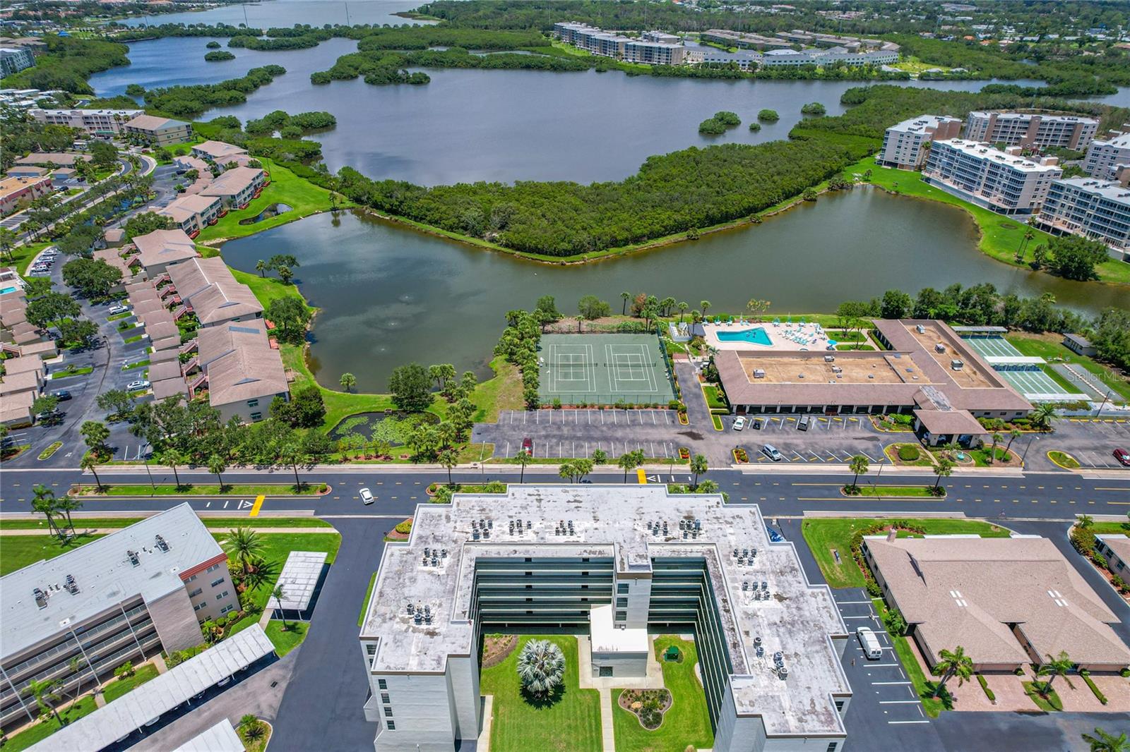 Aerial of Palms of Long Bayouand recreation center (facingnorth)