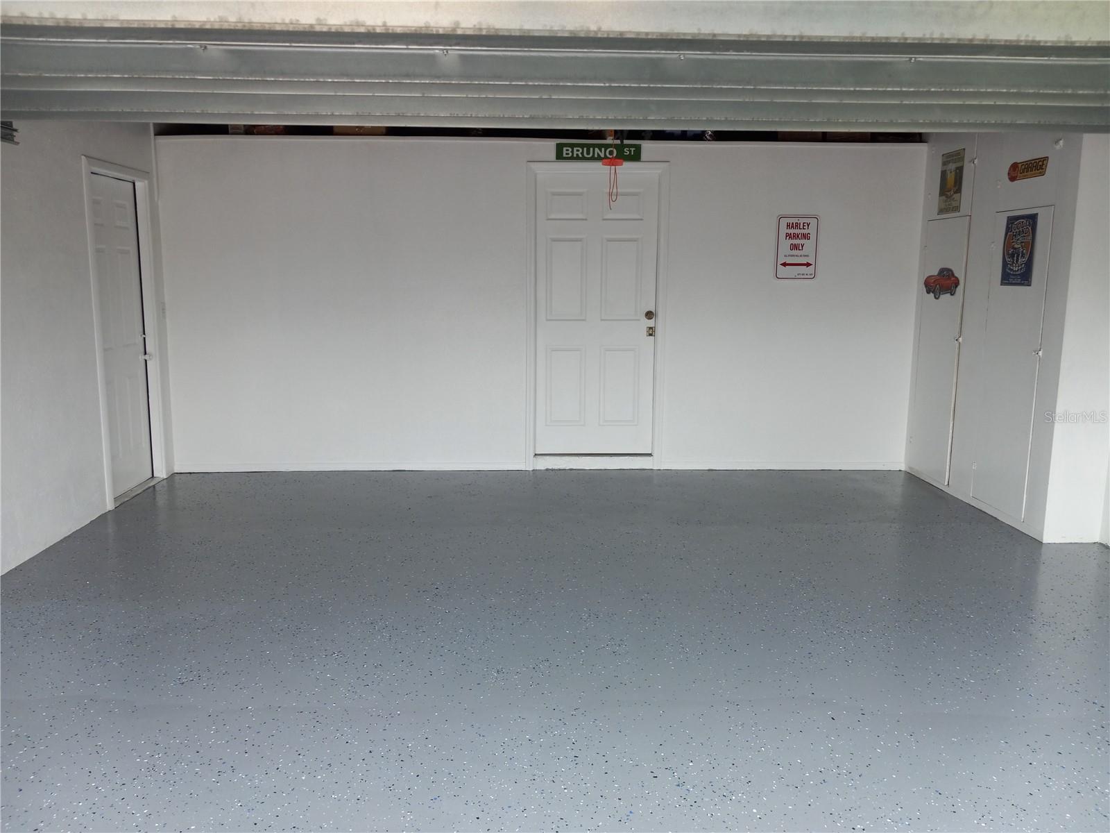 Spotless clean 2 car garage, all freshly painted, storage closets, newer garage door with entry keypad