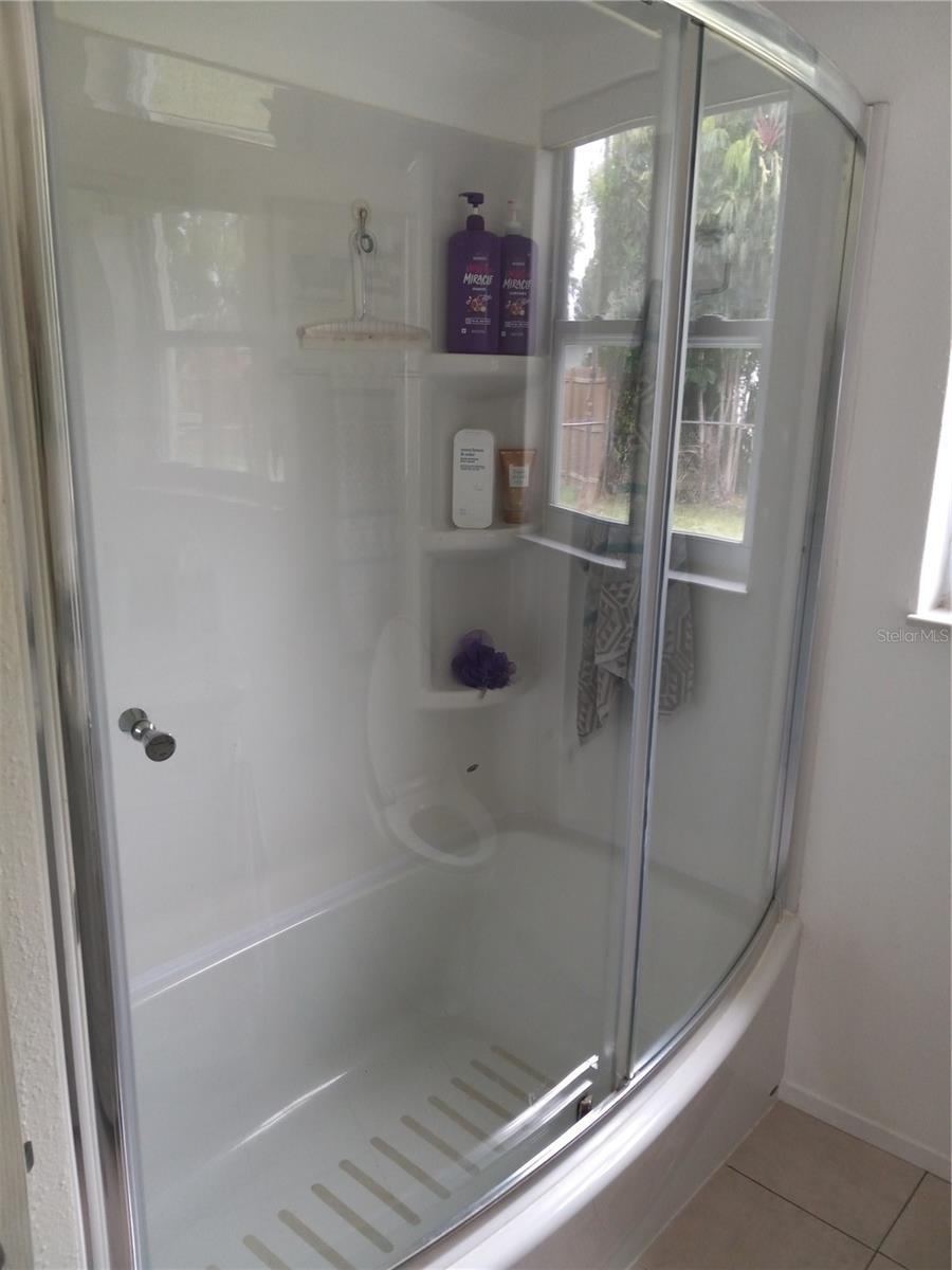 bow front glass shower doors