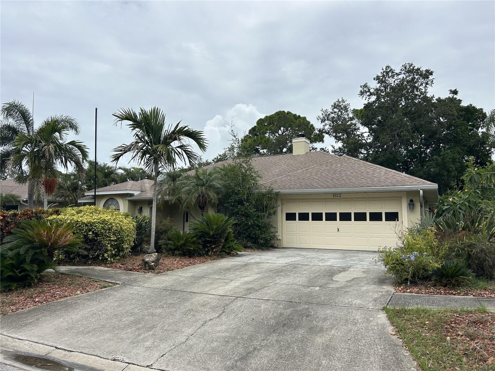 FRONT VIEW with sidewalks!