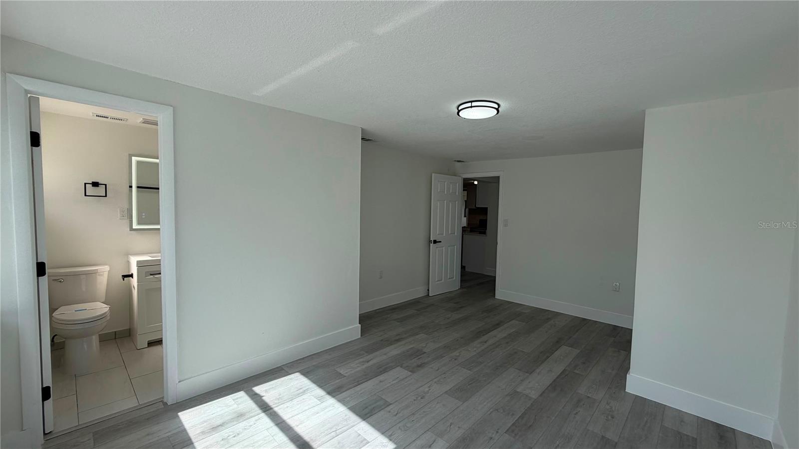 Master Suite 2