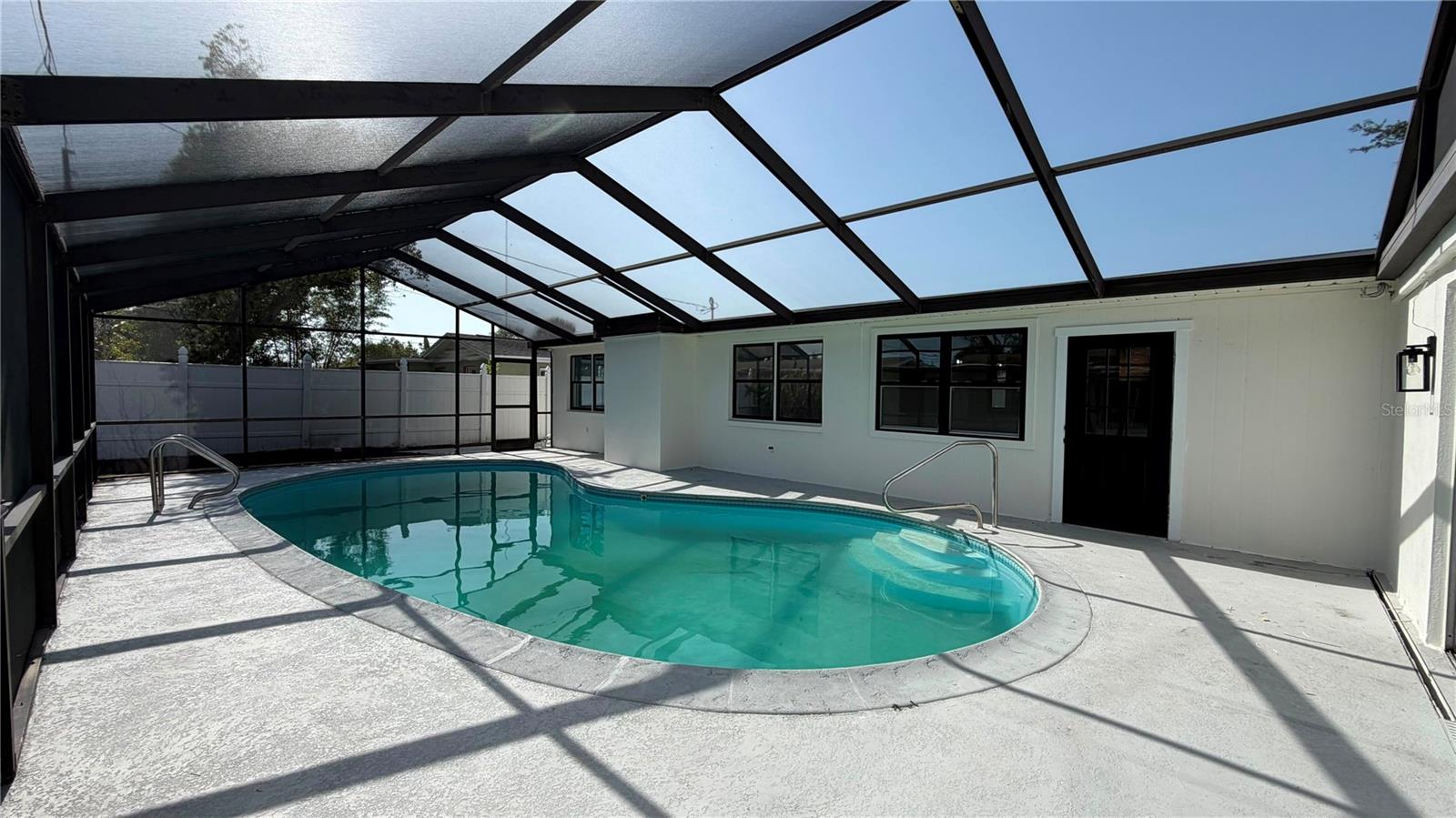 Pool 2