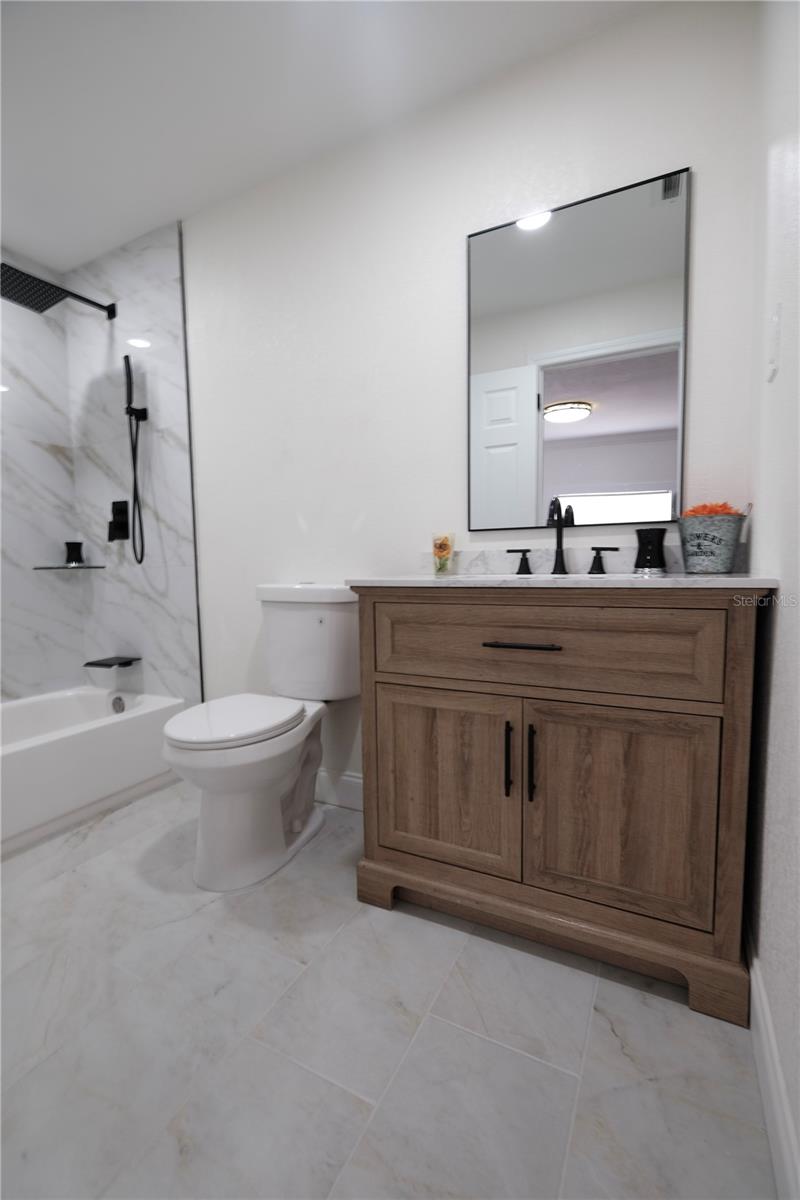 2nd Ensuite Bath
