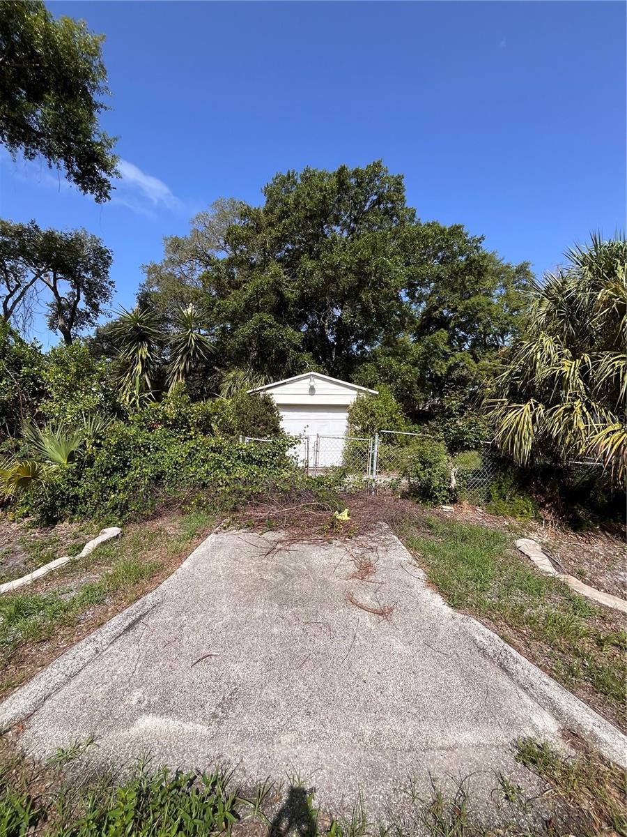 Detached garage, on Sterling Ave.