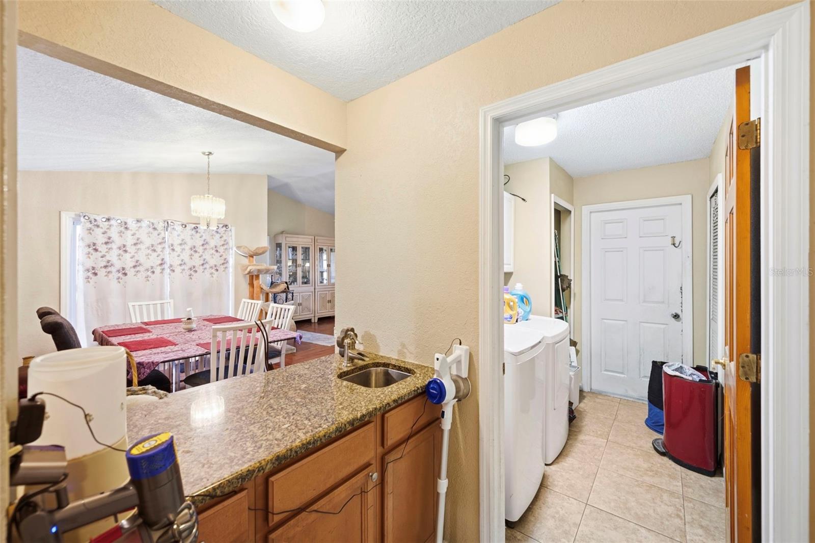Wet bar