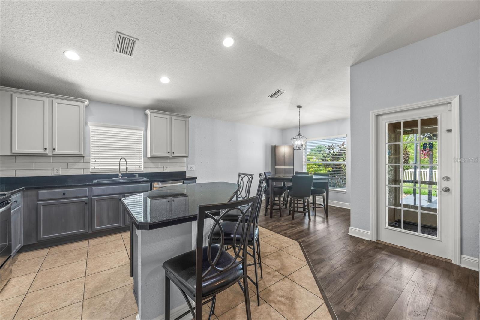 Dining Furniture and Bar Stools Convey
