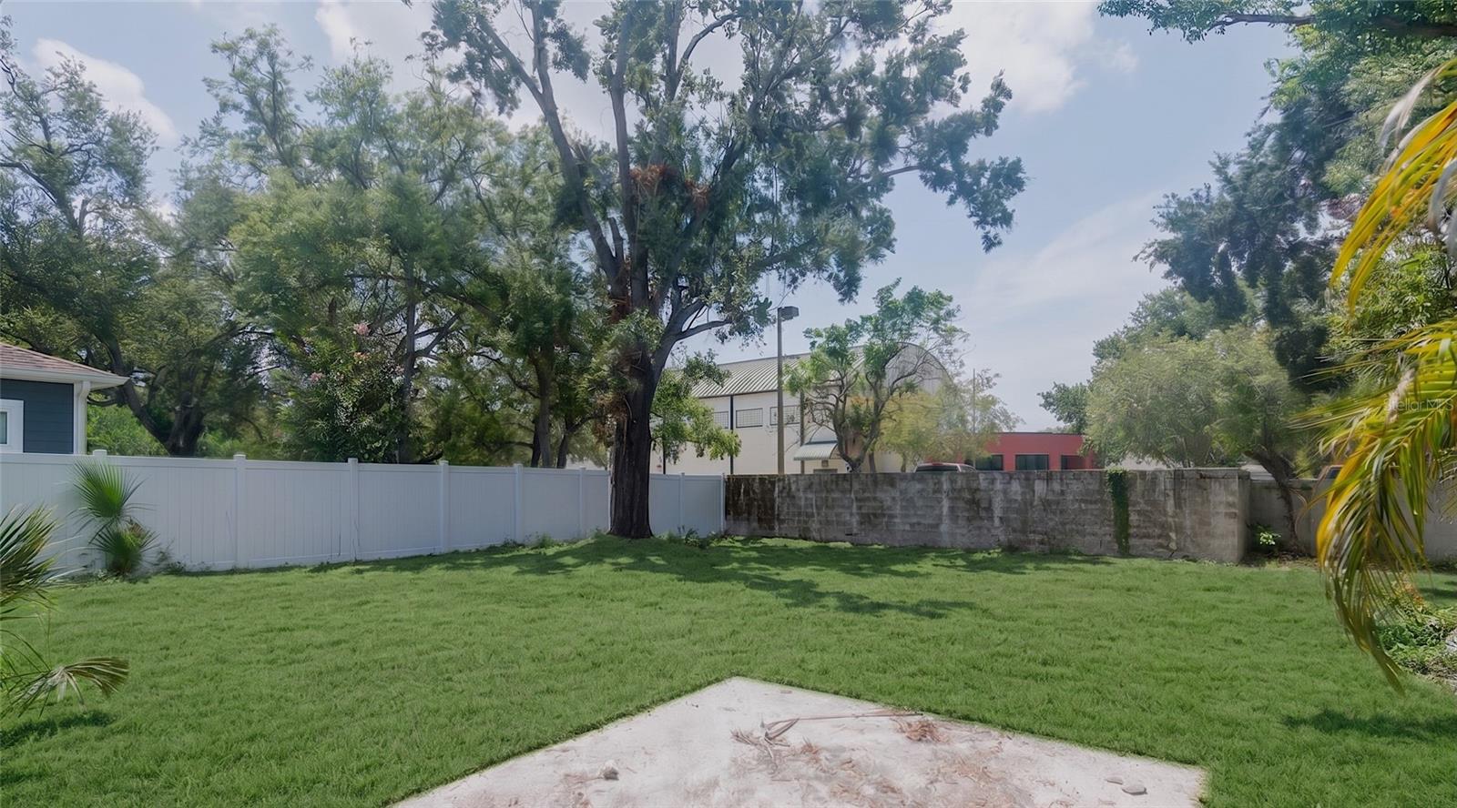 Seller to add sod in back yard up to the property line prior to closing. *Virtual Sod Added