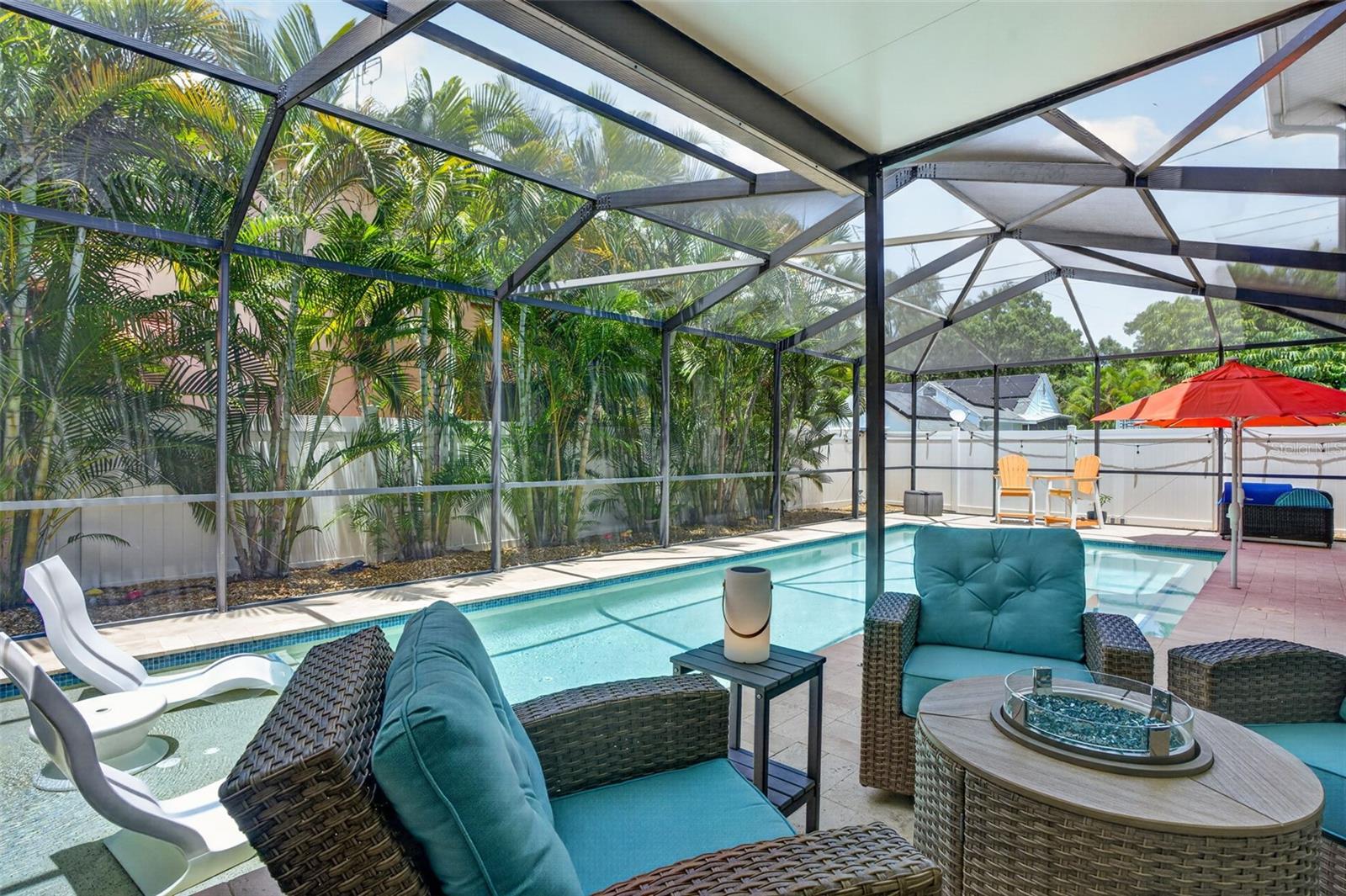 Pool Living