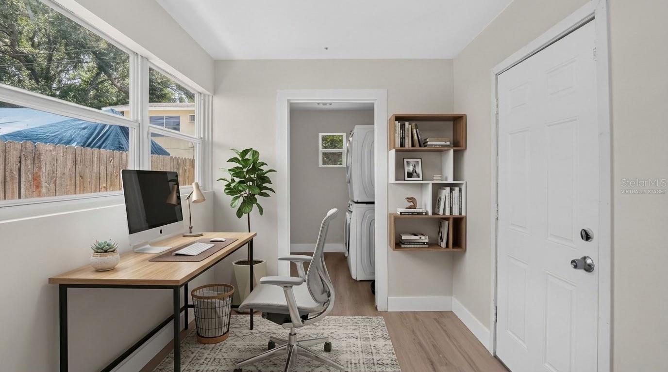 Virtually Staged Breakfast Nook/Office