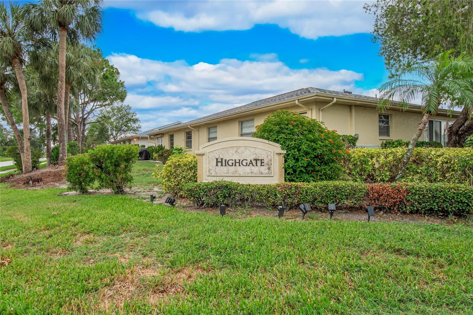 TB8528649